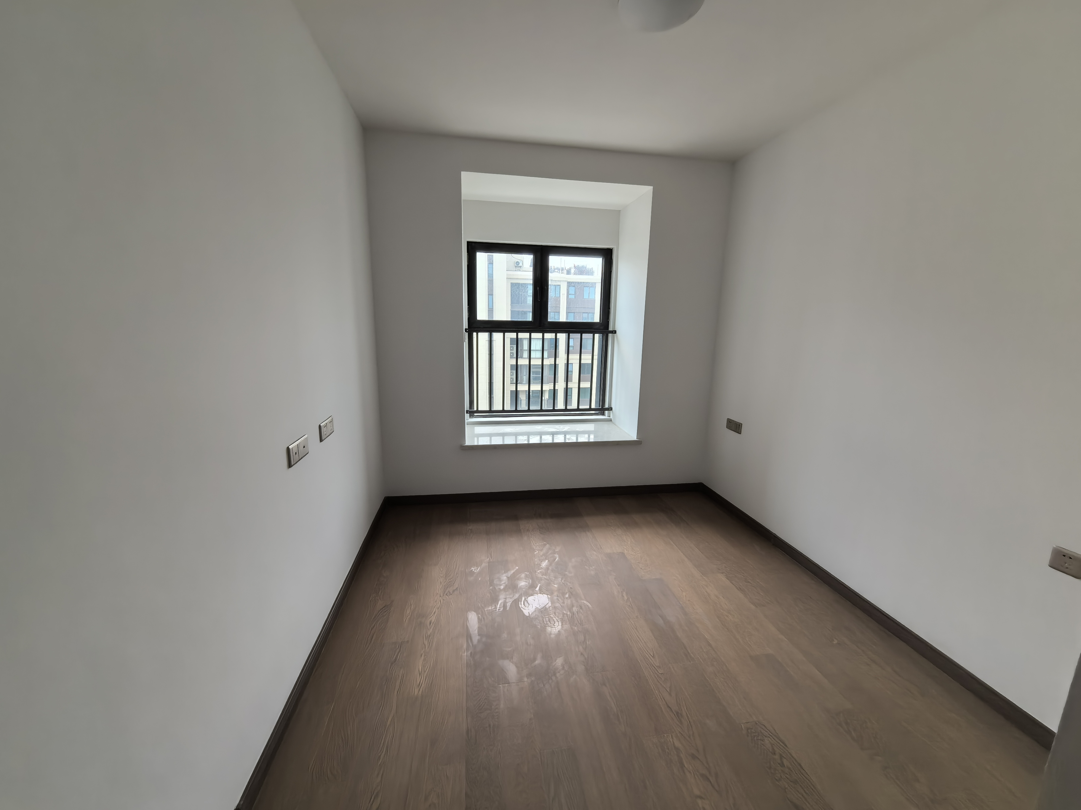 中海上东区 4室2厅2卫 143m&sup2;