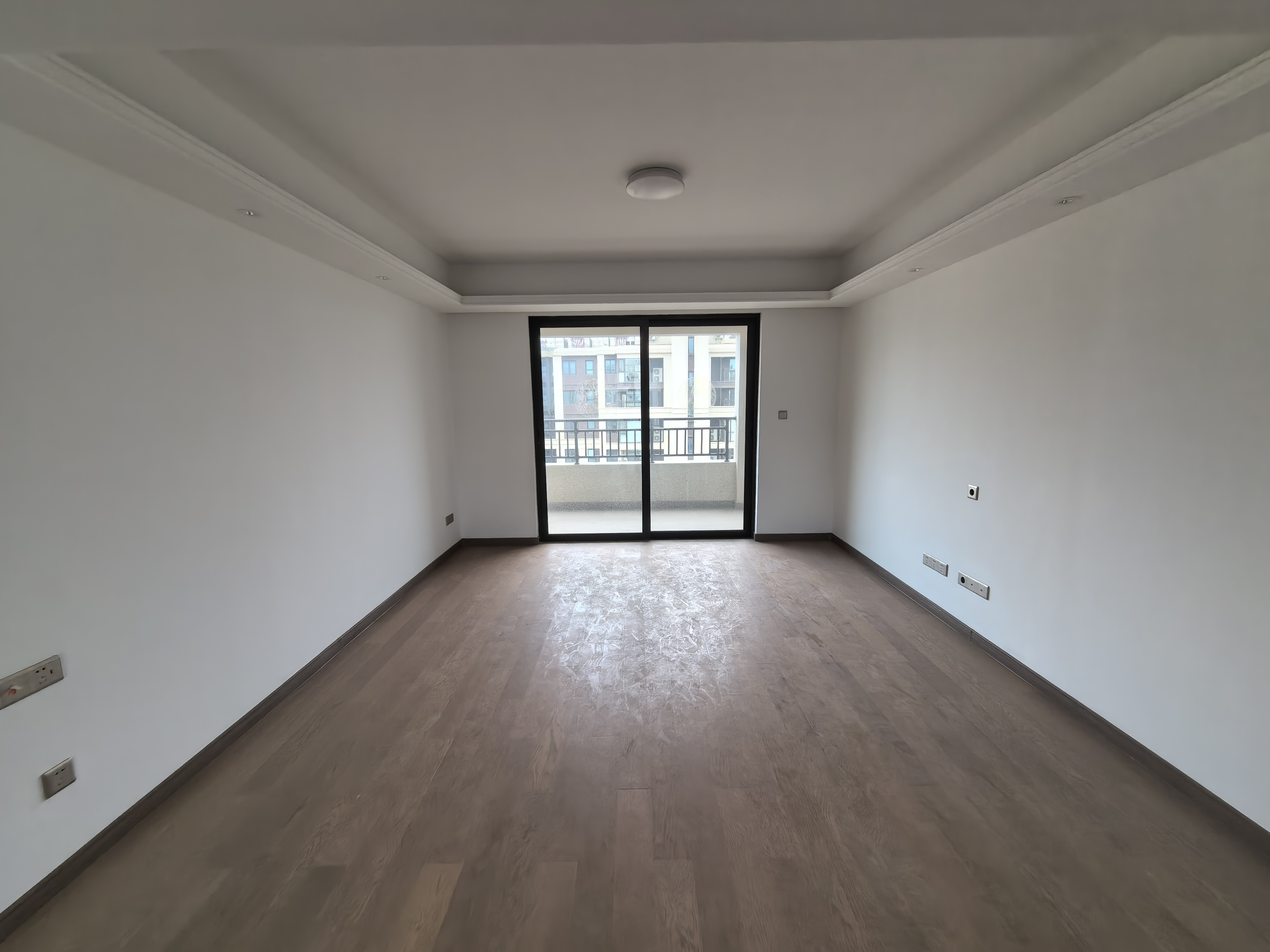 中海上东区 4室2厅2卫 143m&sup2;