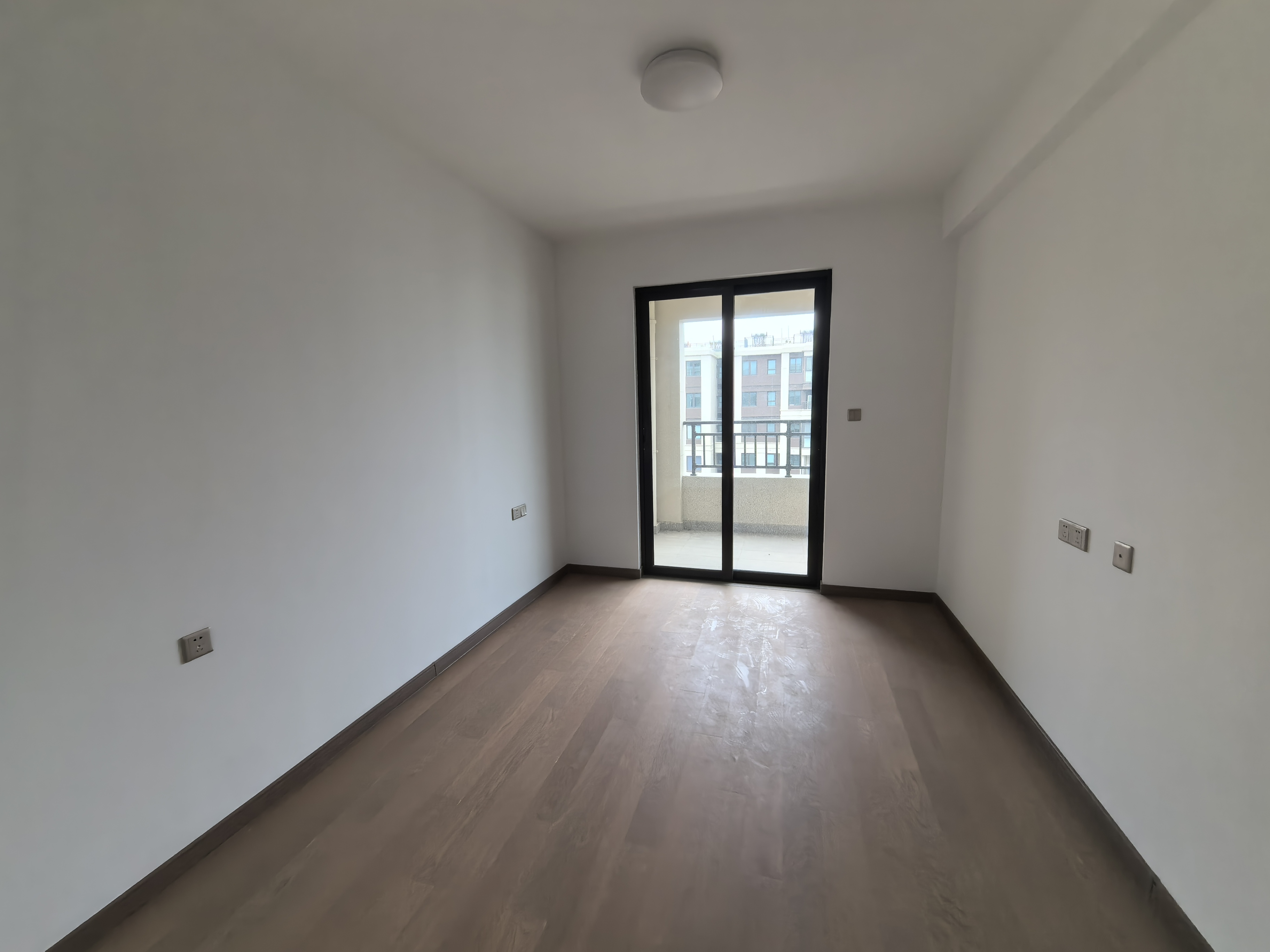 中海上东区 4室2厅2卫 143m&sup2;