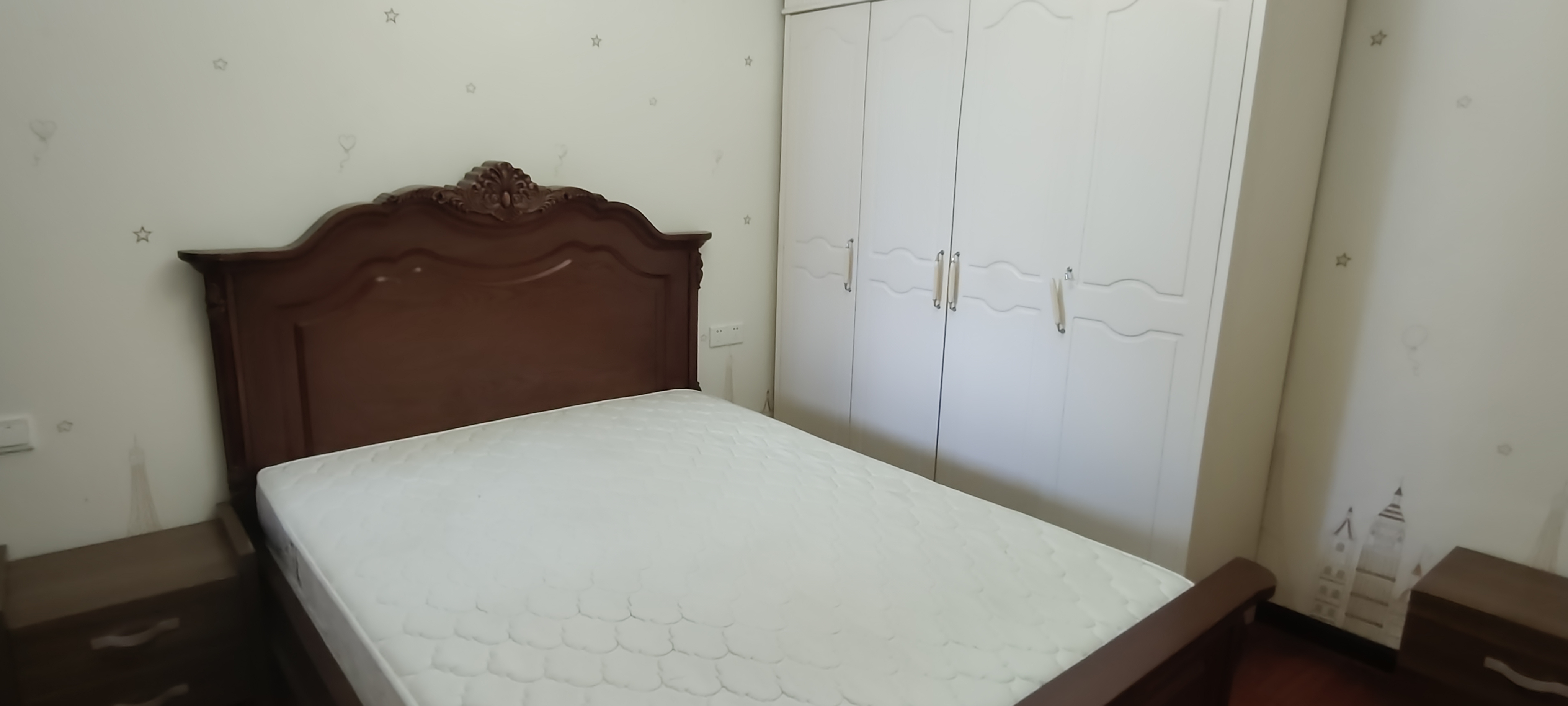 学士府 4室2厅2卫 170m&sup2;