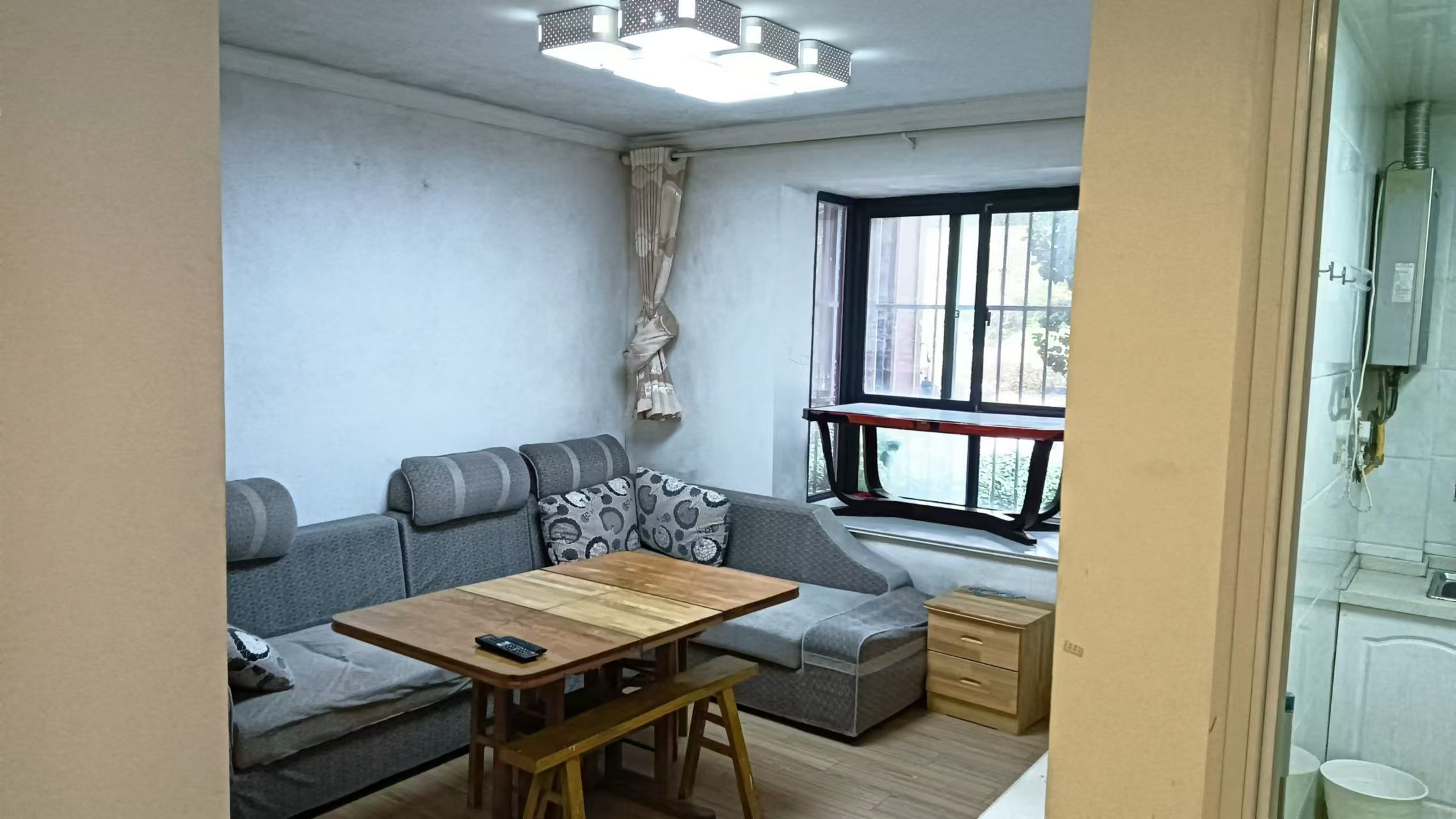 炜赋花苑 2室1厅1卫 78m&sup2;