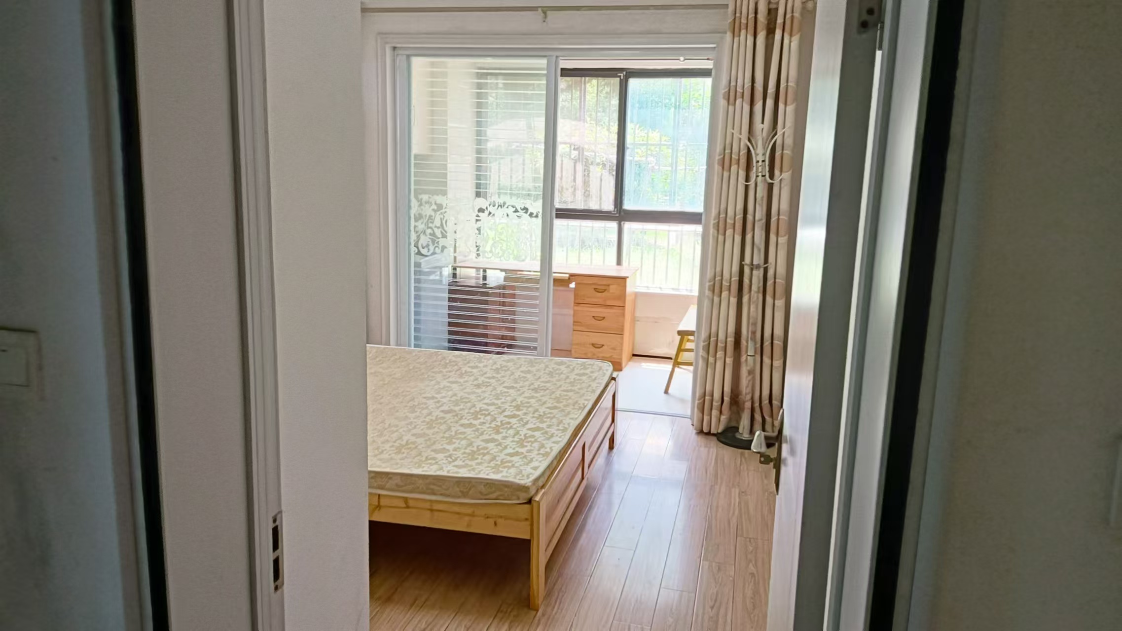 炜赋花苑 2室1厅1卫 78m&sup2;