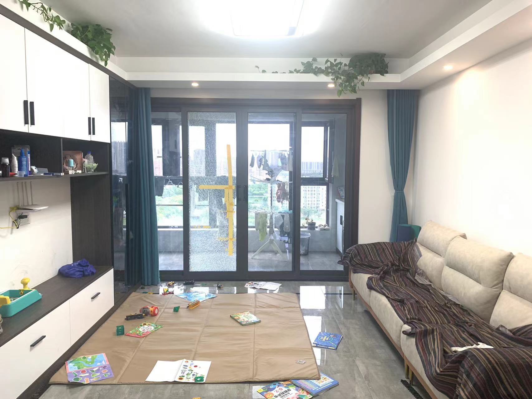 远创樾府 3室2厅2卫 132m²