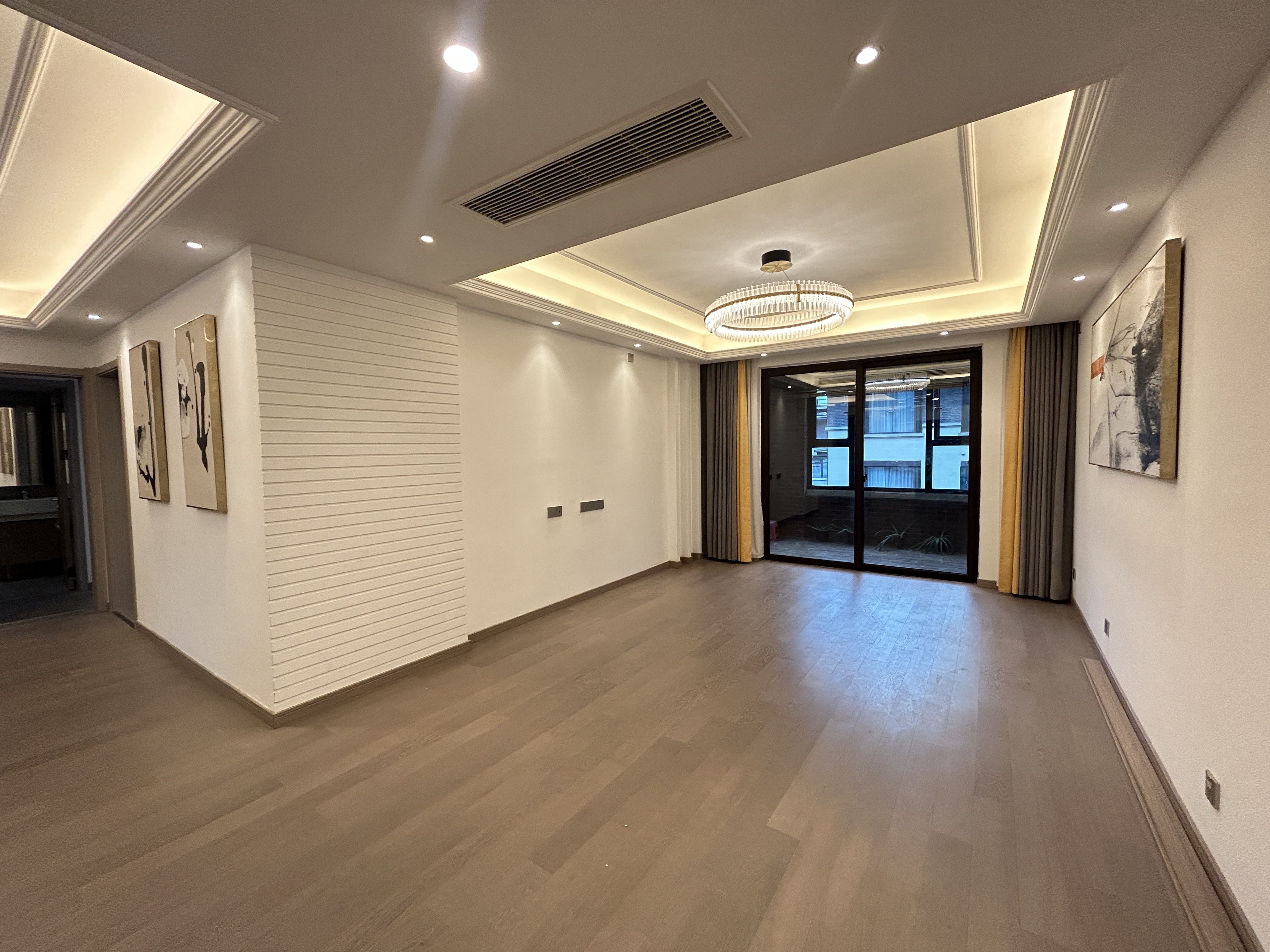 盛和九里香堤一期 3室2厅2卫 129.00m²