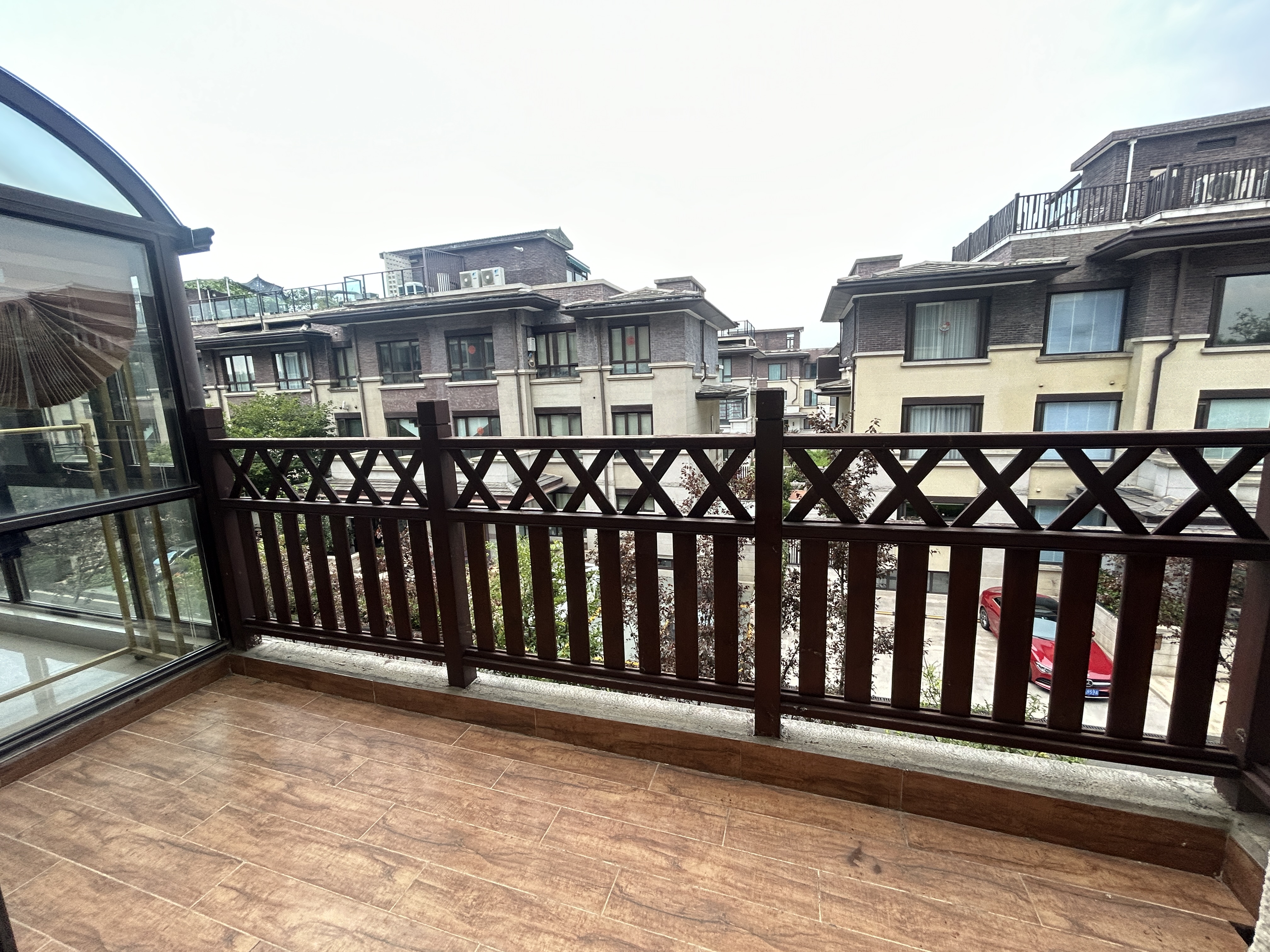 盛和九里香堤一期 3室2厅2卫 129.00m&sup2;