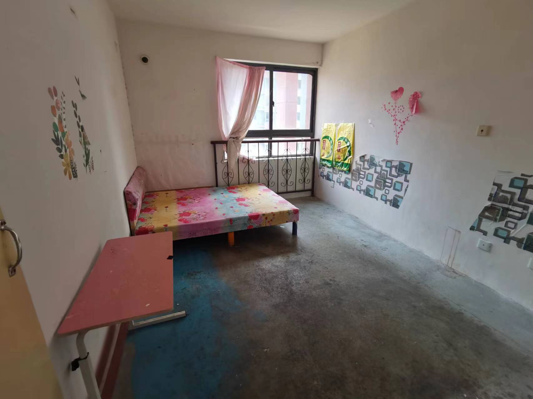 炜赋花苑 2室2厅1卫 89m&sup2;