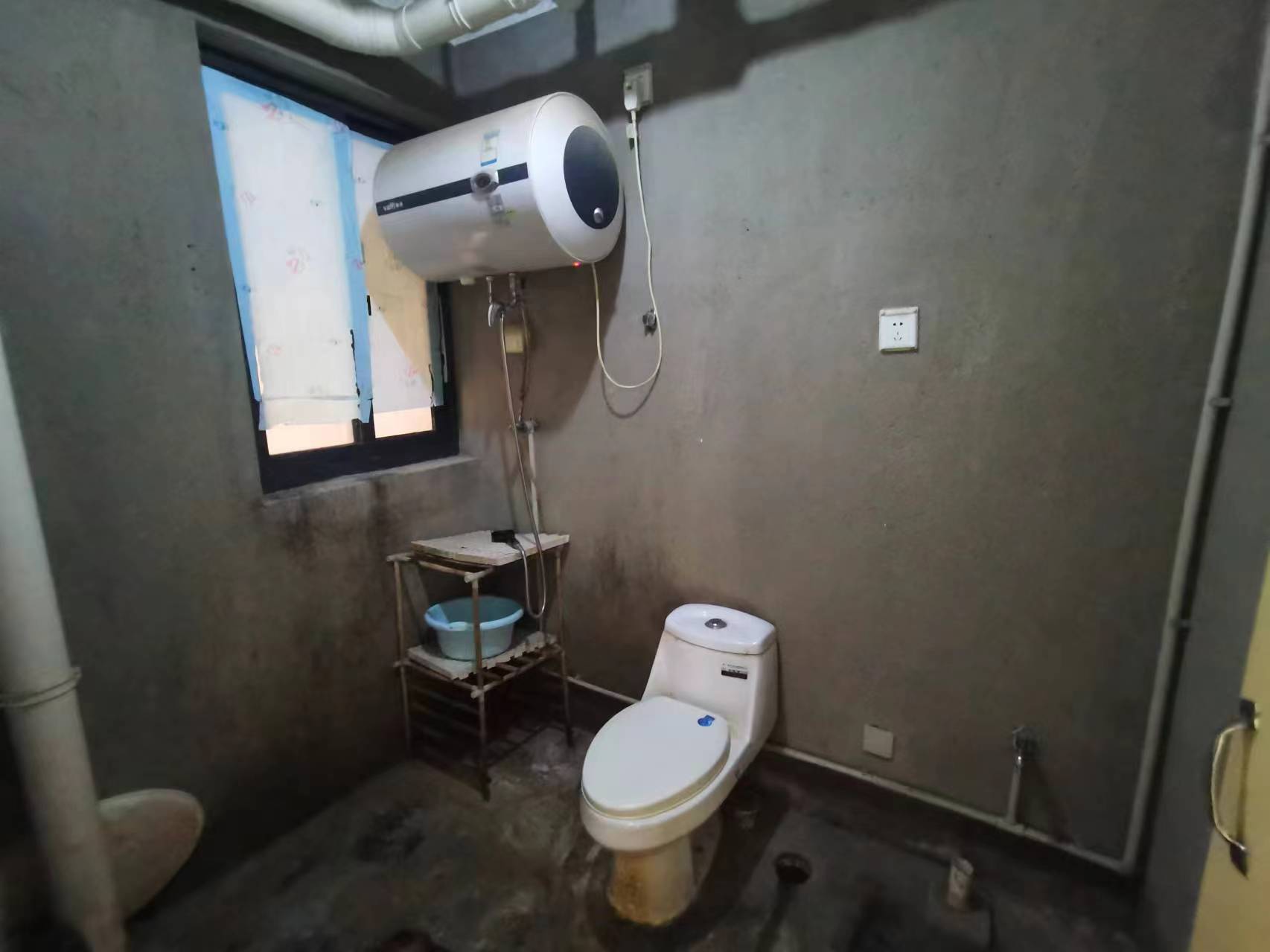 炜赋花苑 2室2厅1卫 89m&sup2;