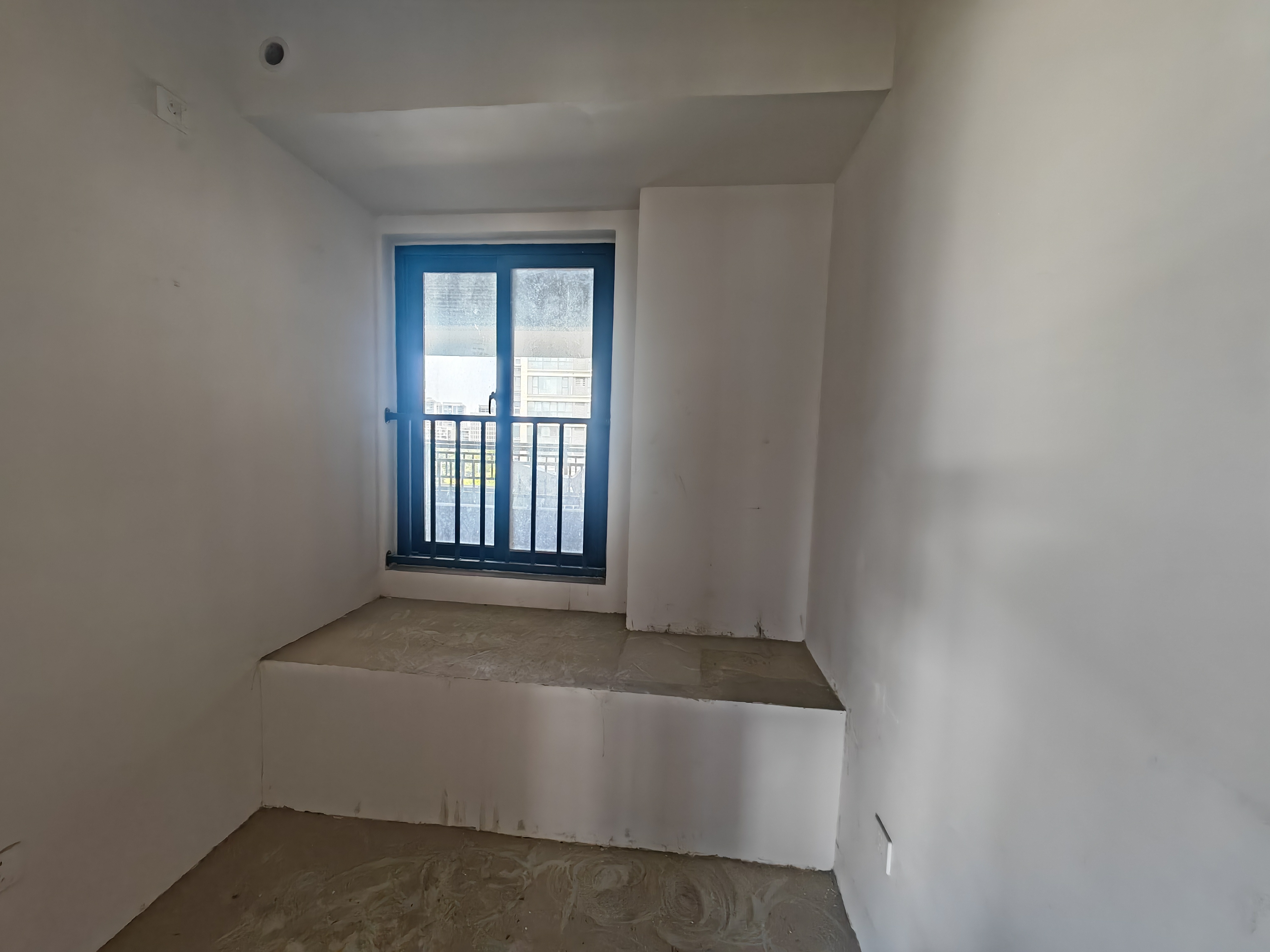 东时区 3室2厅1卫 83.00m²