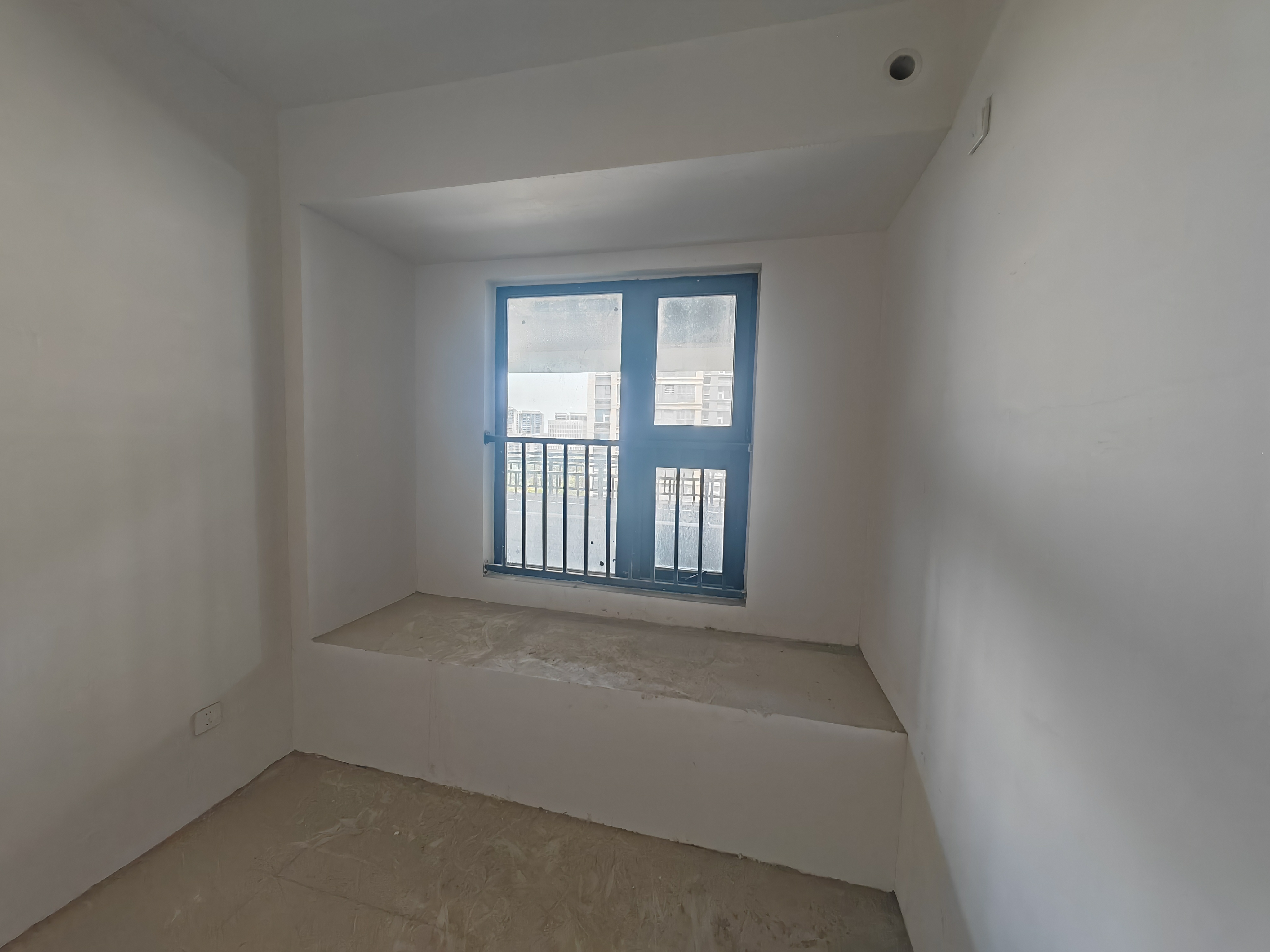 东时区 3室2厅1卫 83.00m²