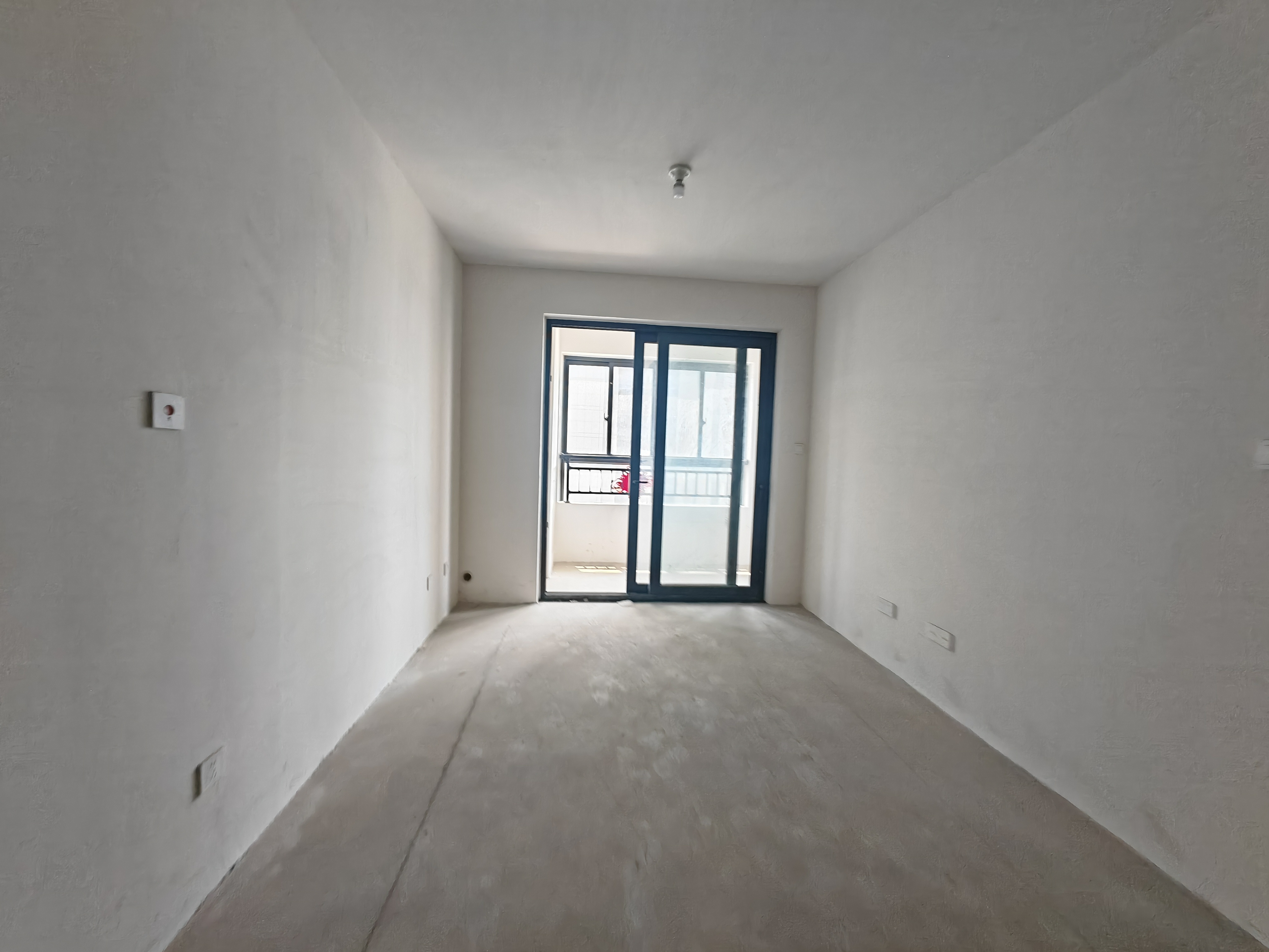 东时区 3室2厅1卫 83.00m²