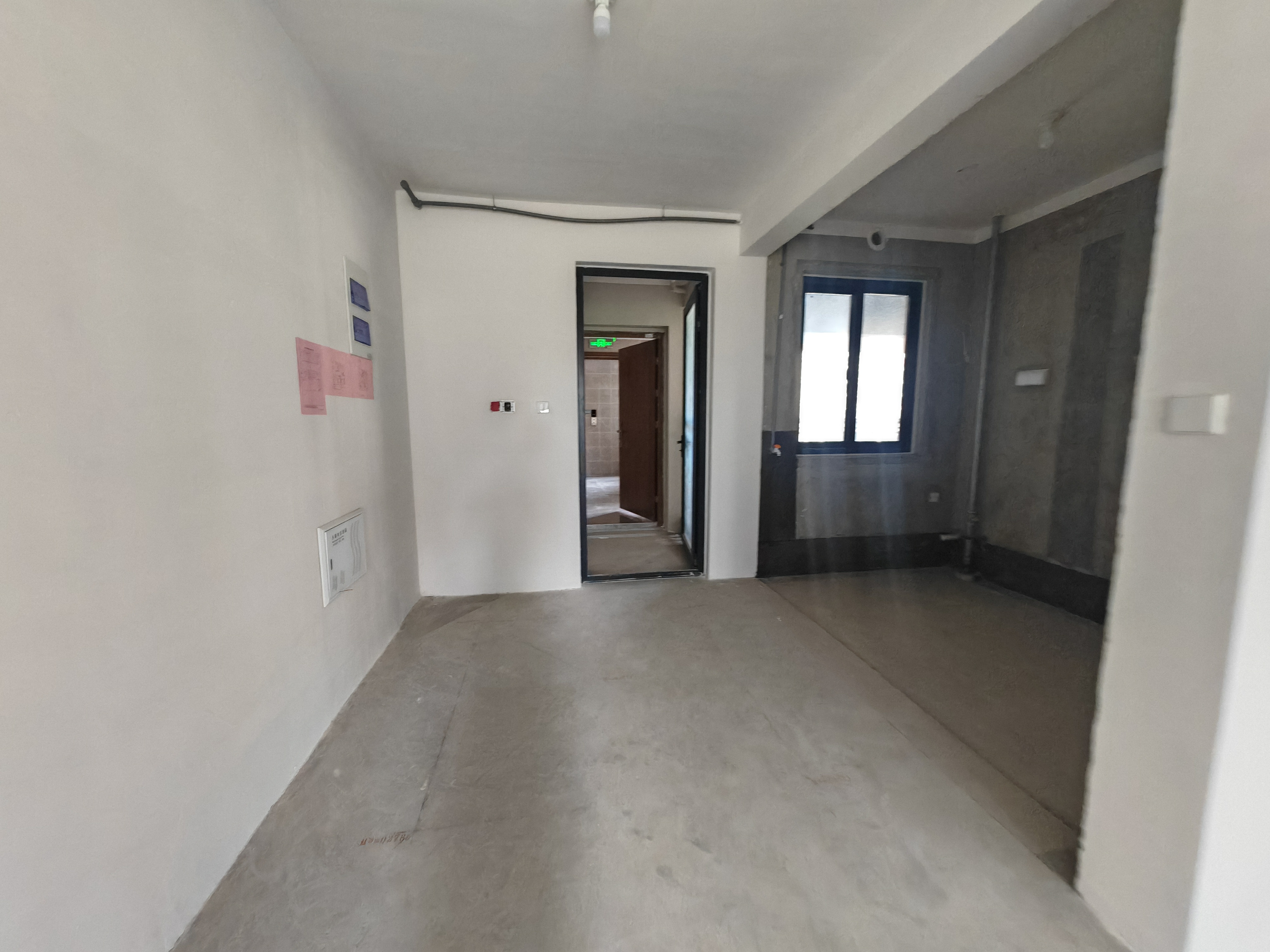 东时区 3室2厅1卫 96m²