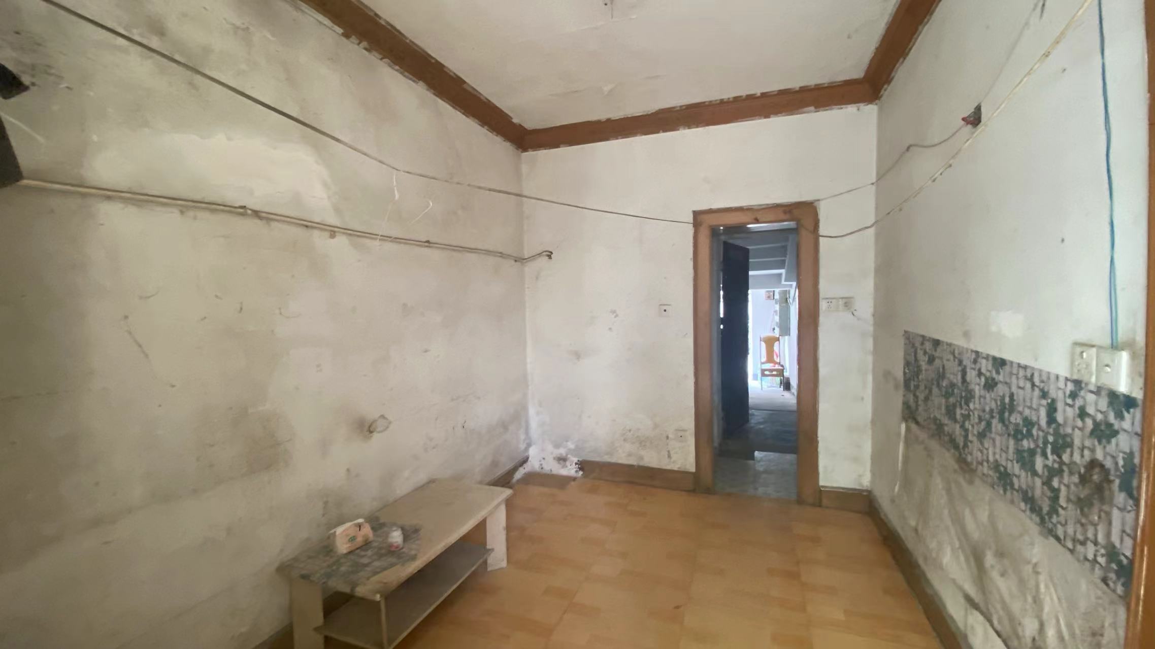 新桥新村 1室1厅1卫 34m&sup2;