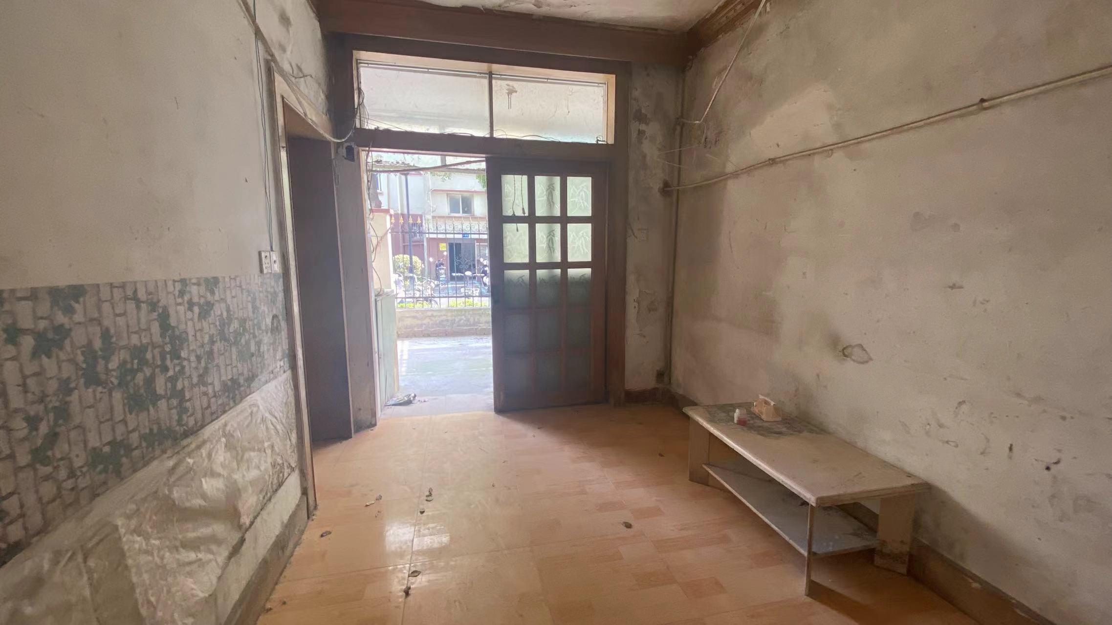 新桥新村 1室1厅1卫 34m&sup2;