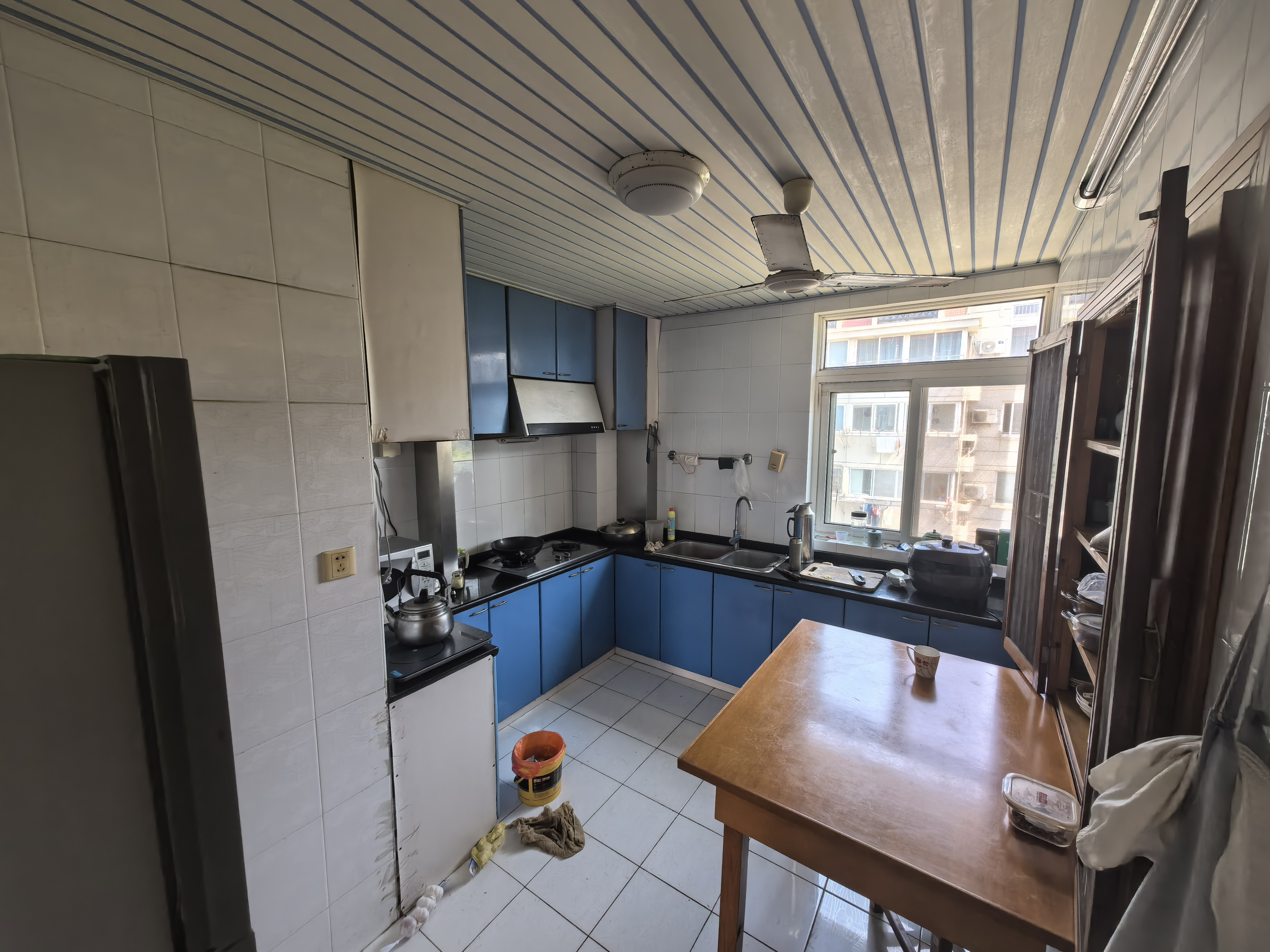 教育新村 2室1厅1卫 96m²