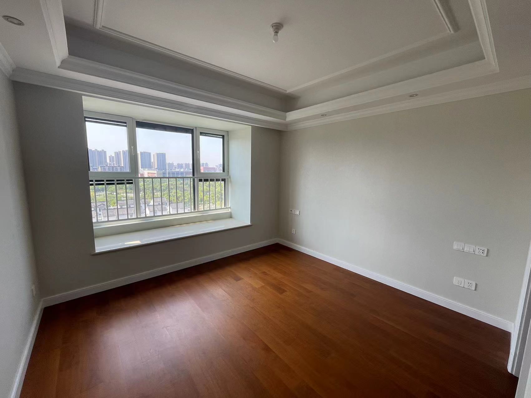 融创盛和九里桃源 4室2厅2卫 143.53m&sup2;
