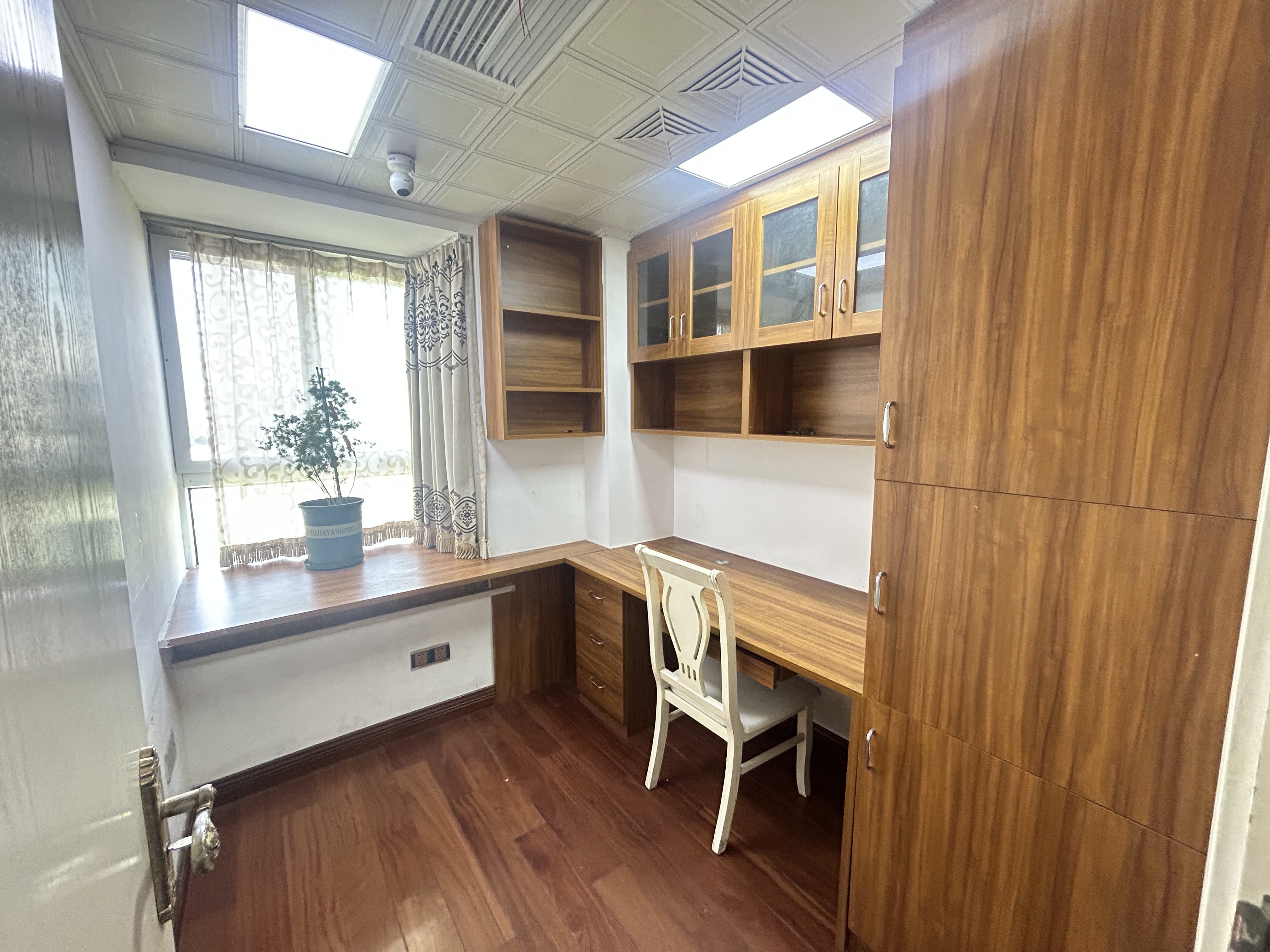 尚海城 3室2厅2卫 135m&sup2;