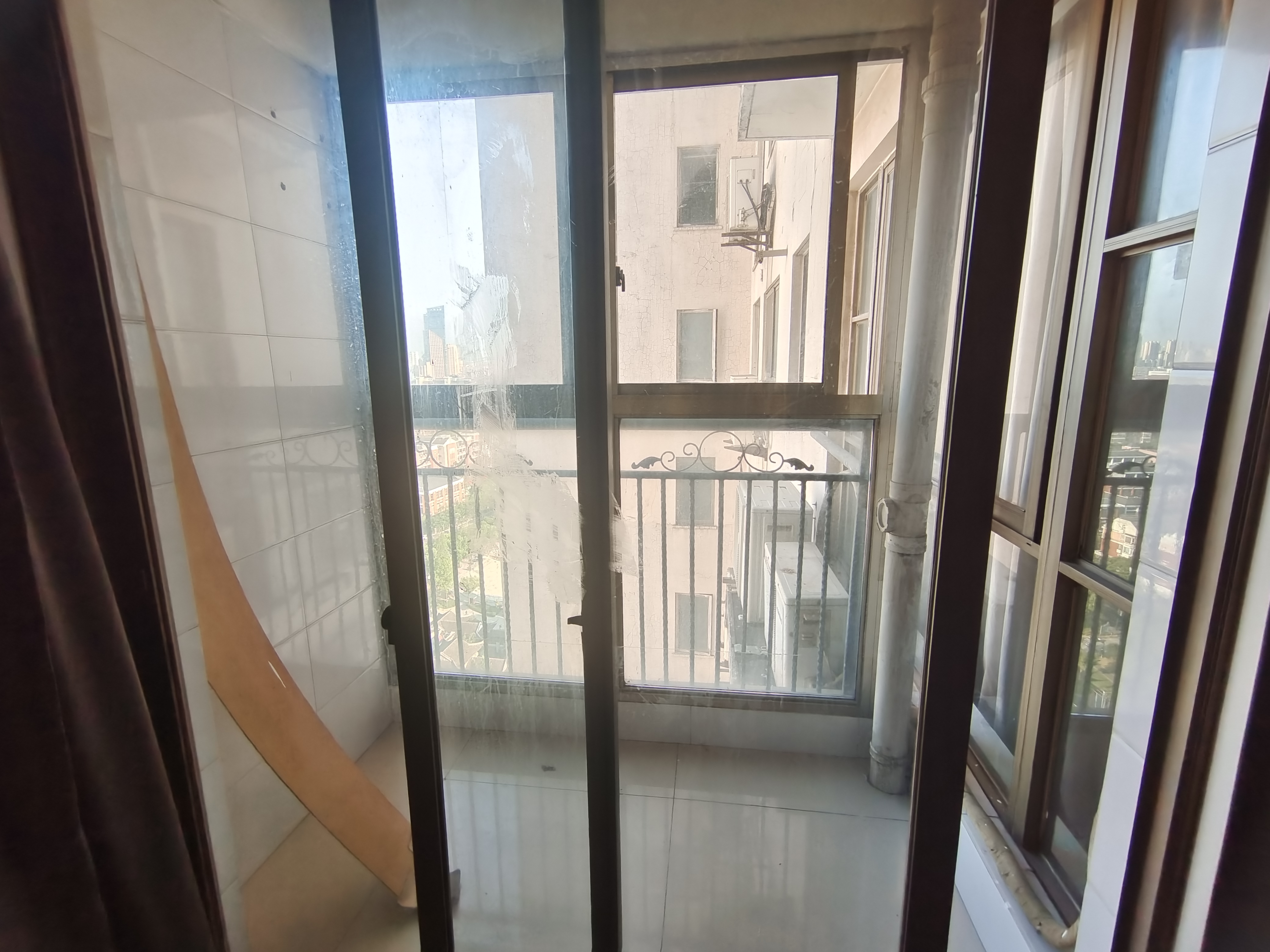 王府大厦 2室1厅1卫 83m&sup2;