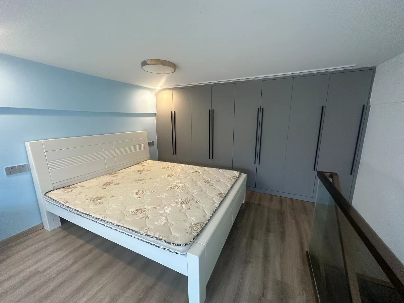 铂金时代 1室1厅1卫 35m&sup2;