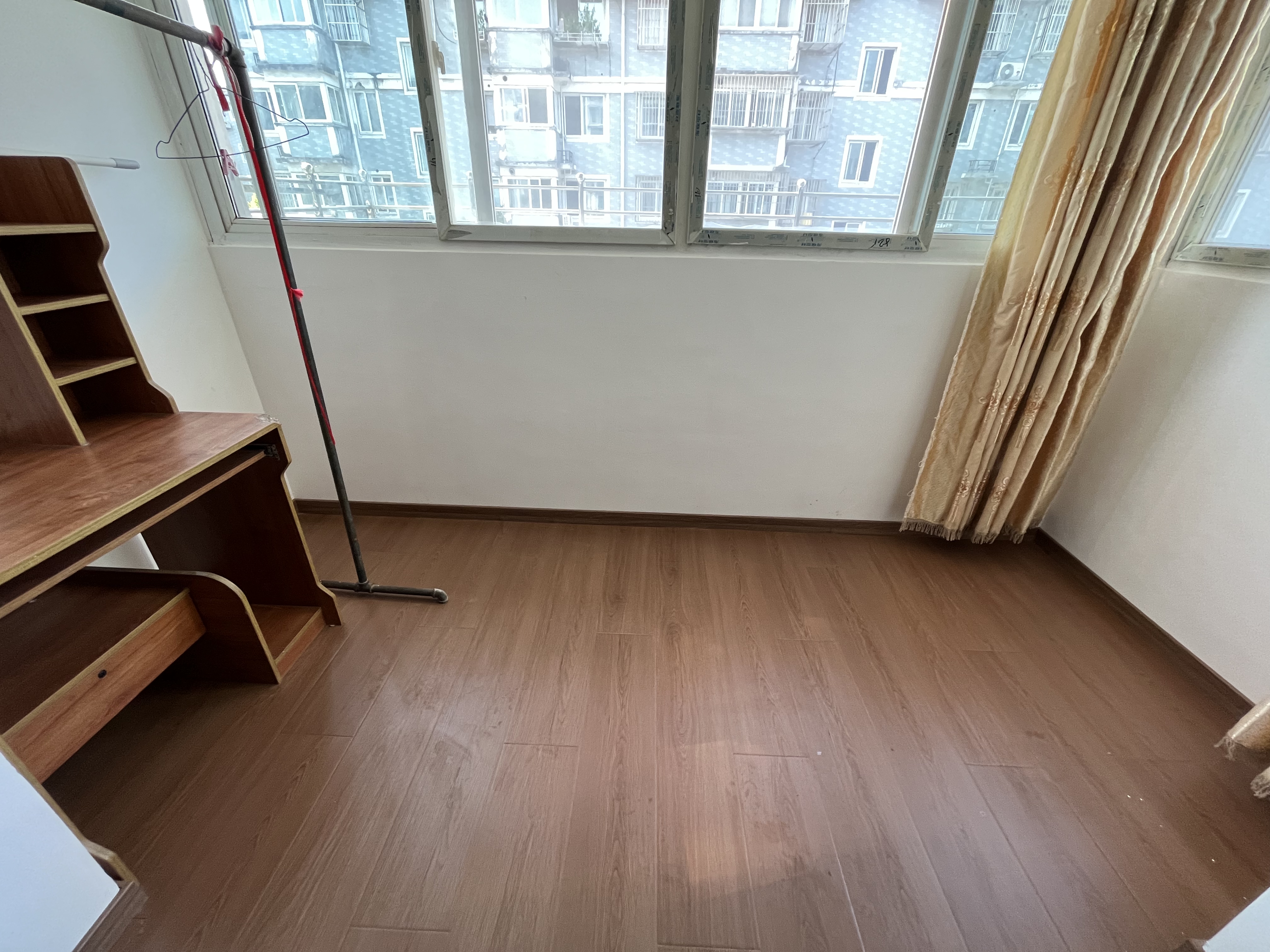 城山家园 2室2厅1卫 92m&sup2;