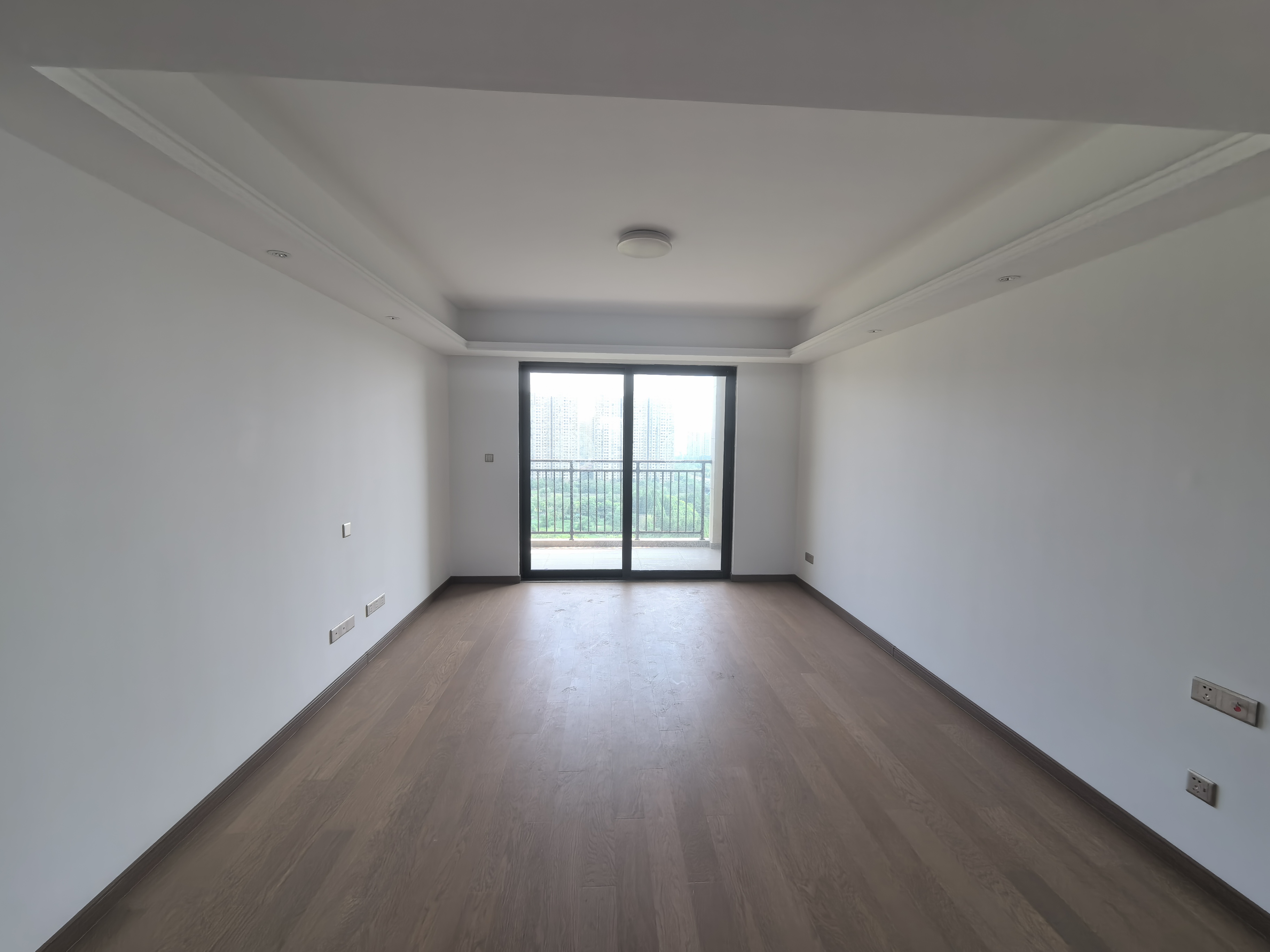 中海上东区 3室2厅2卫 127.23m&sup2;
