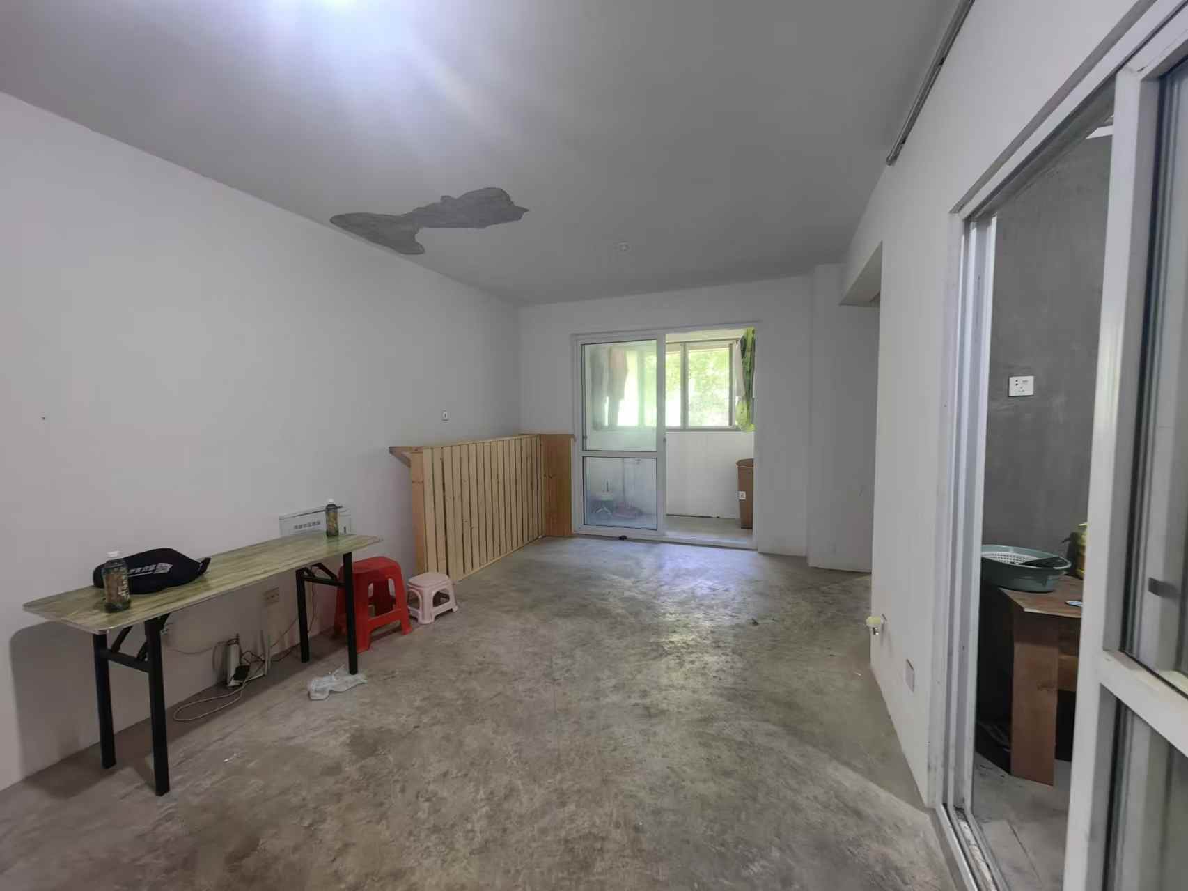 世濠花园 1室1厅1卫 68m²