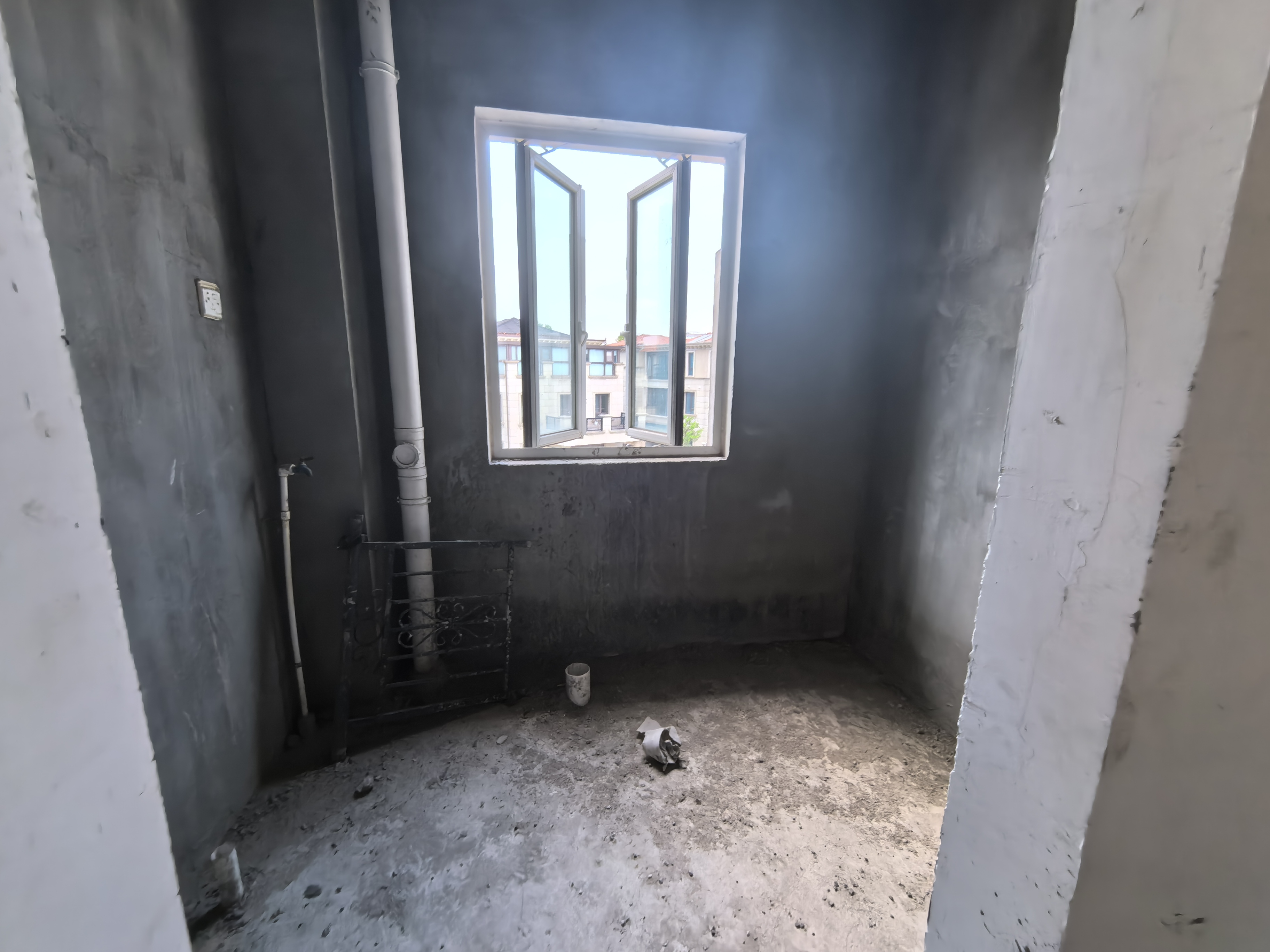顺发御园 5室2厅3卫 260m&sup2;