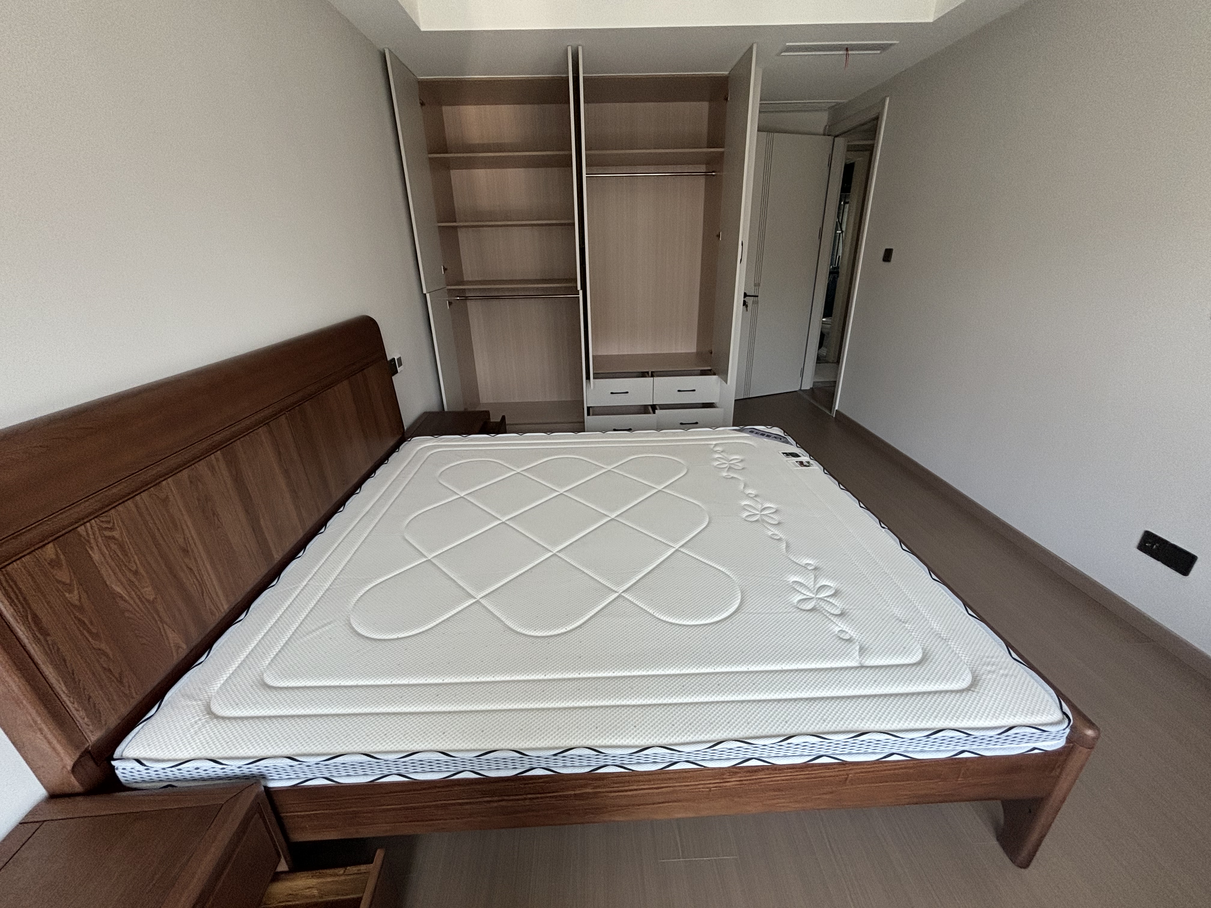 春溪集 3室2厅1卫 108m&sup2;