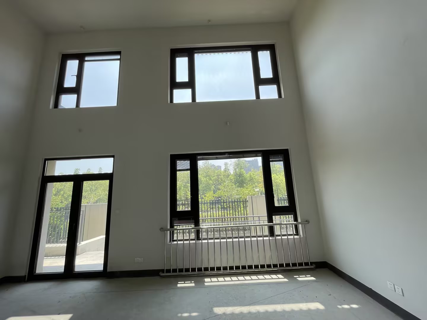 春风南岸西园 3室2厅1卫 138m&sup2;
