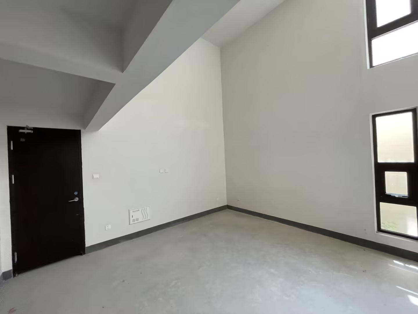 春风南岸西园 3室2厅1卫 138m&sup2;