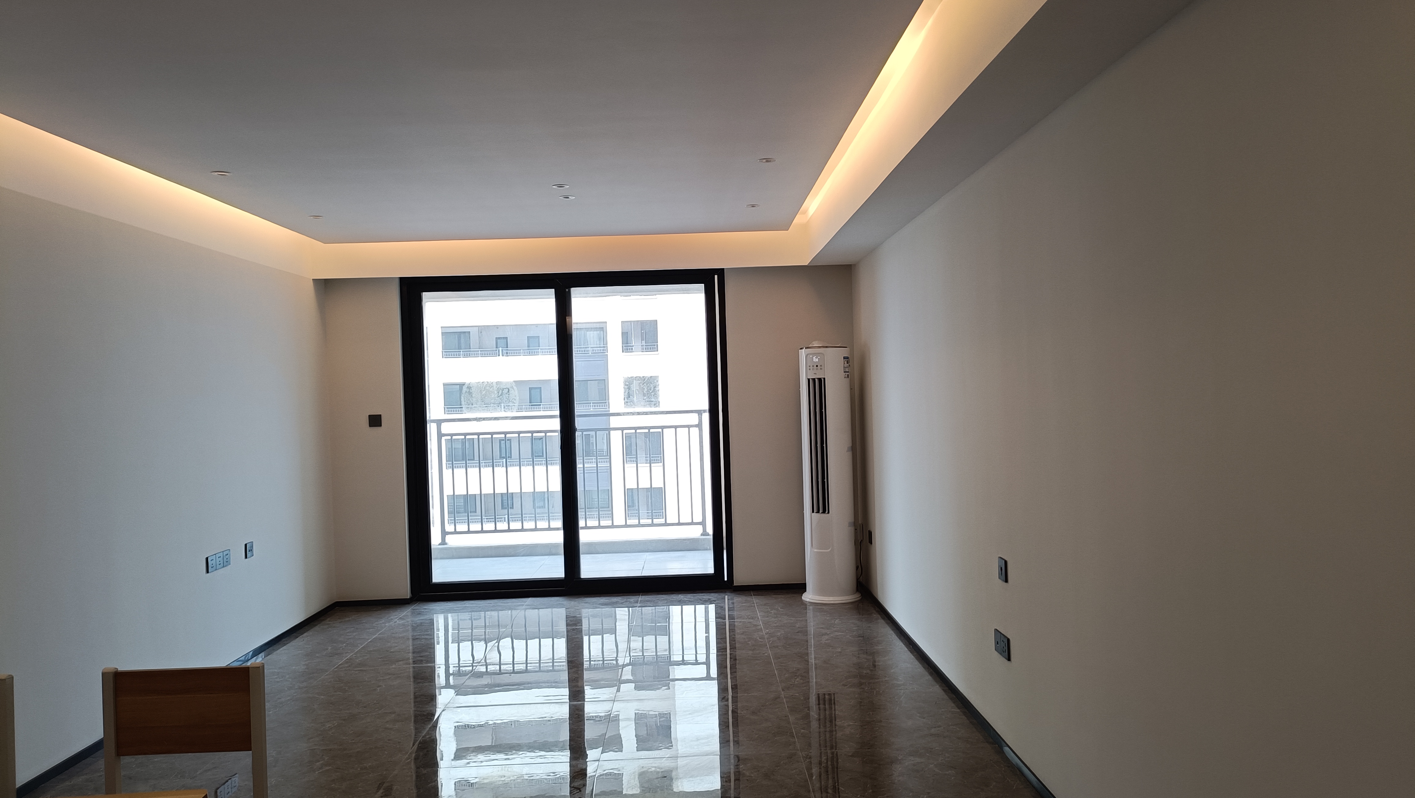 万科有湖(翡翠心湖) 3室2厅2卫 126m&sup2;
