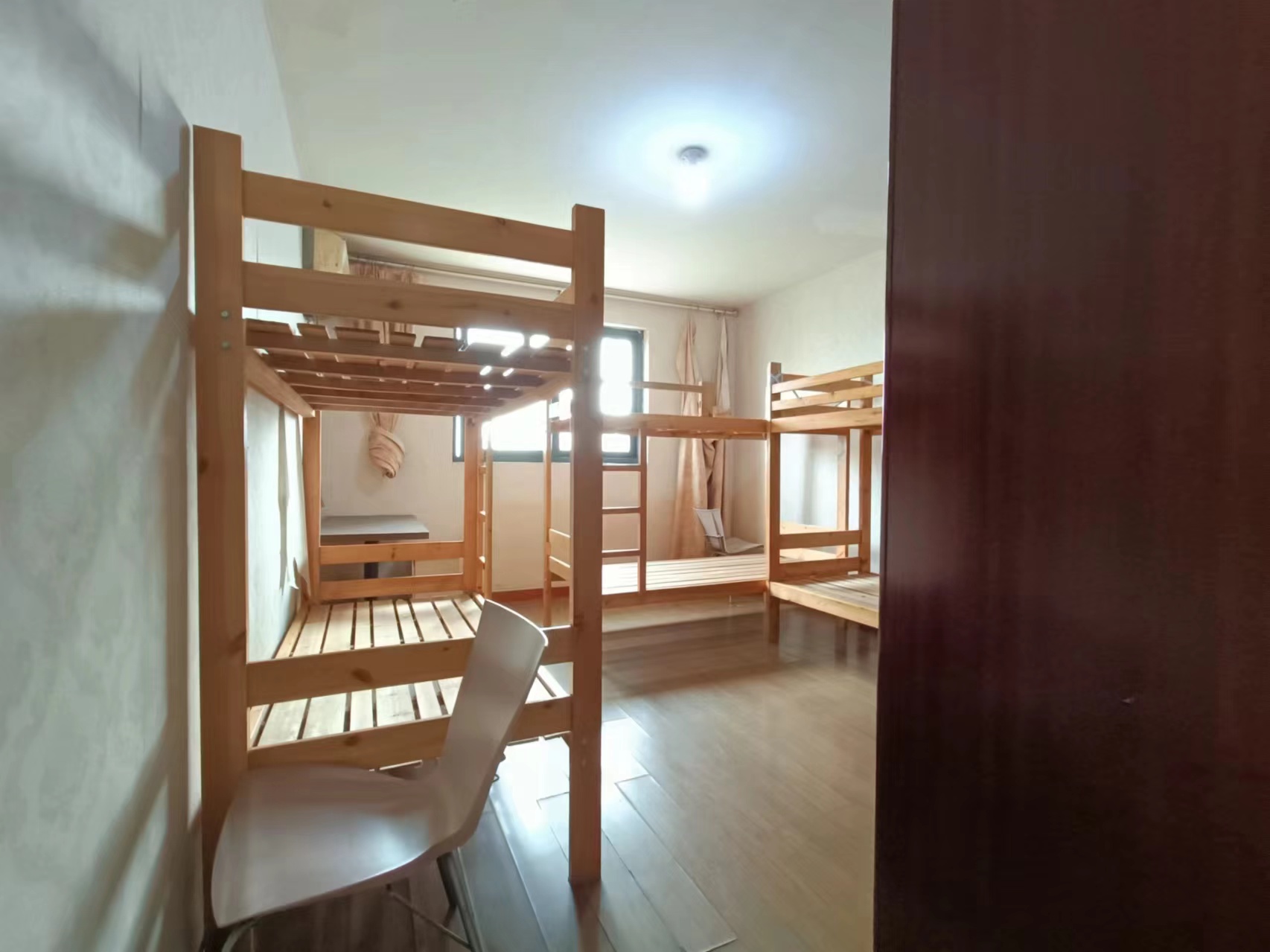高迪晶城 3室2厅2卫 167.00m&sup2;