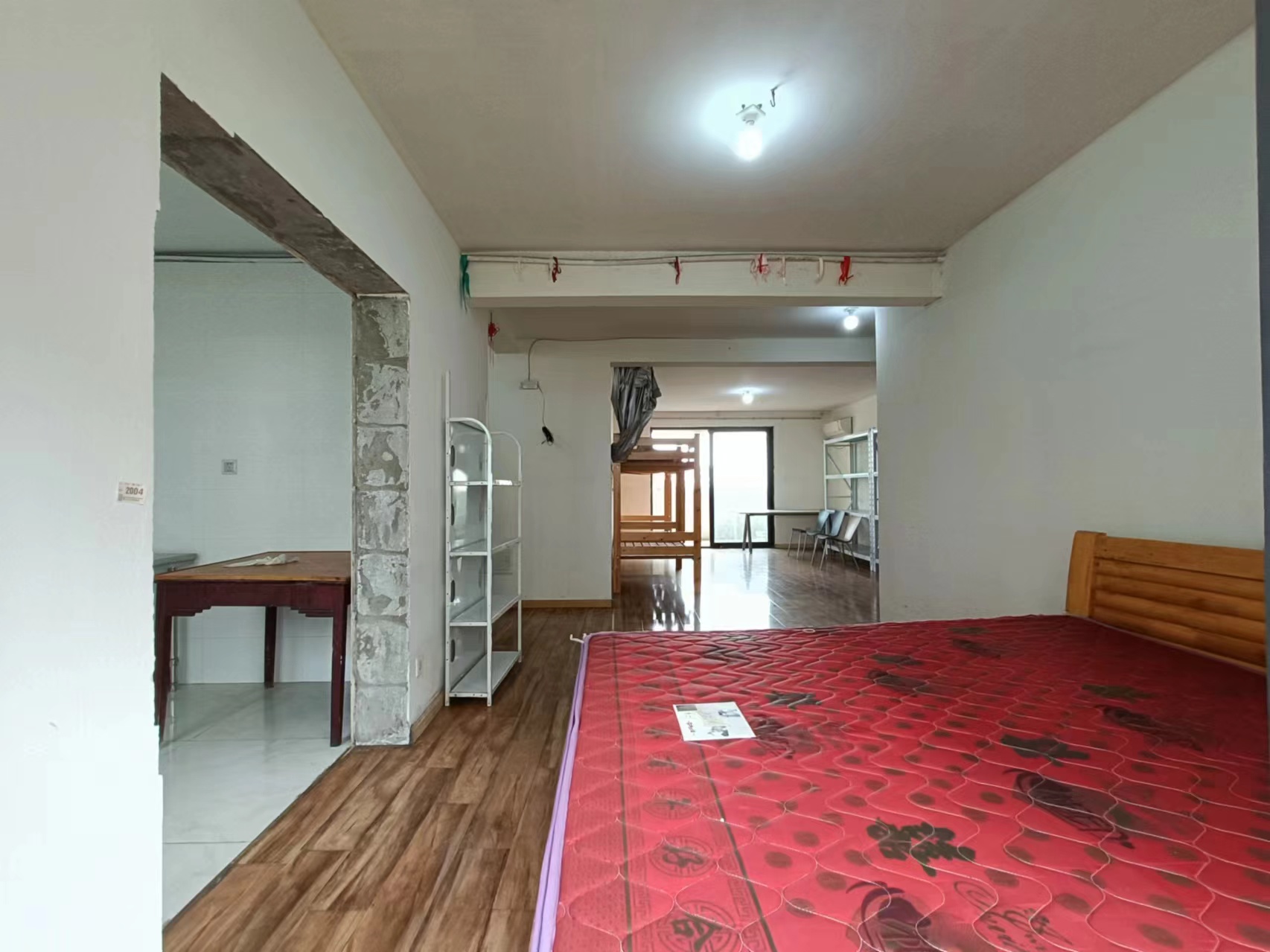高迪晶城 3室2厅2卫 156.00m&sup2;