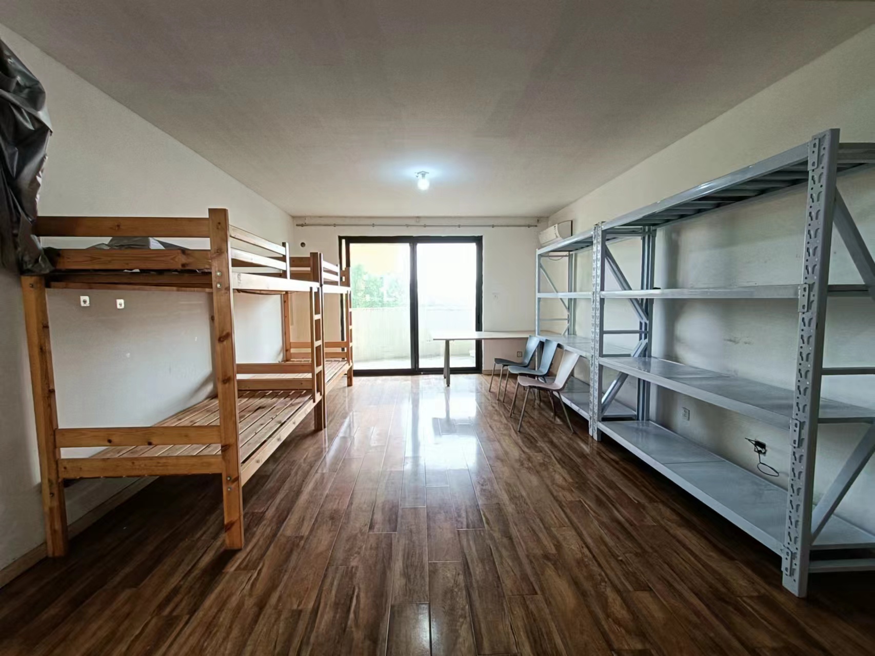 高迪晶城 3室2厅2卫 156.00m&sup2;