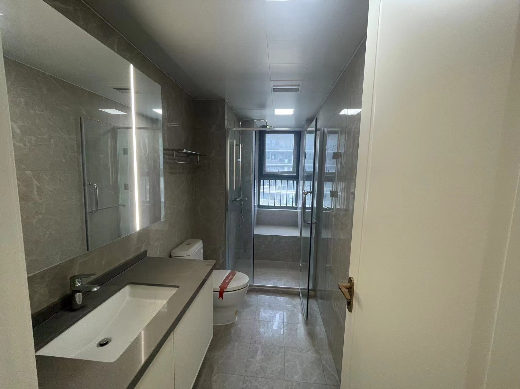 绿城桂语江南 4室2厅2卫 143m²