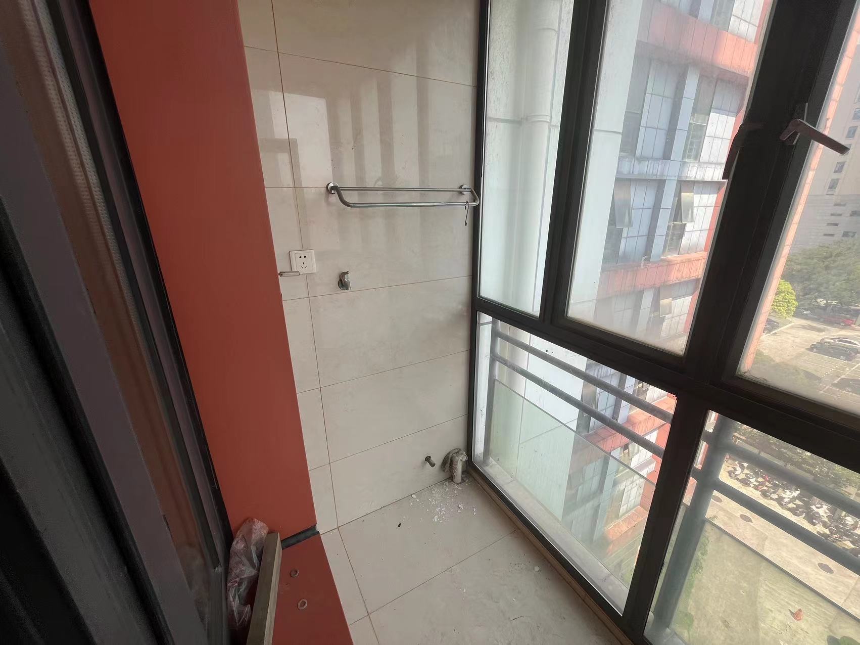 都市豪庭 2室2厅1卫 124.00m&sup2;