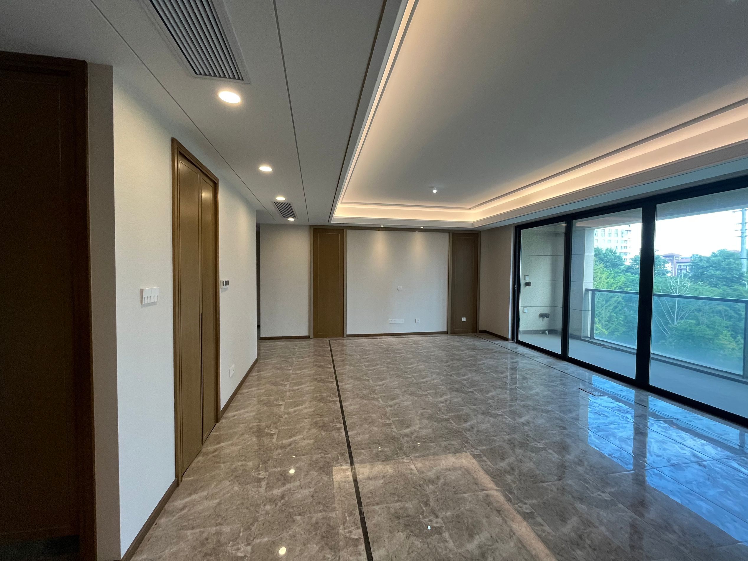 绿城蘭园 4室2厅3卫 178m²