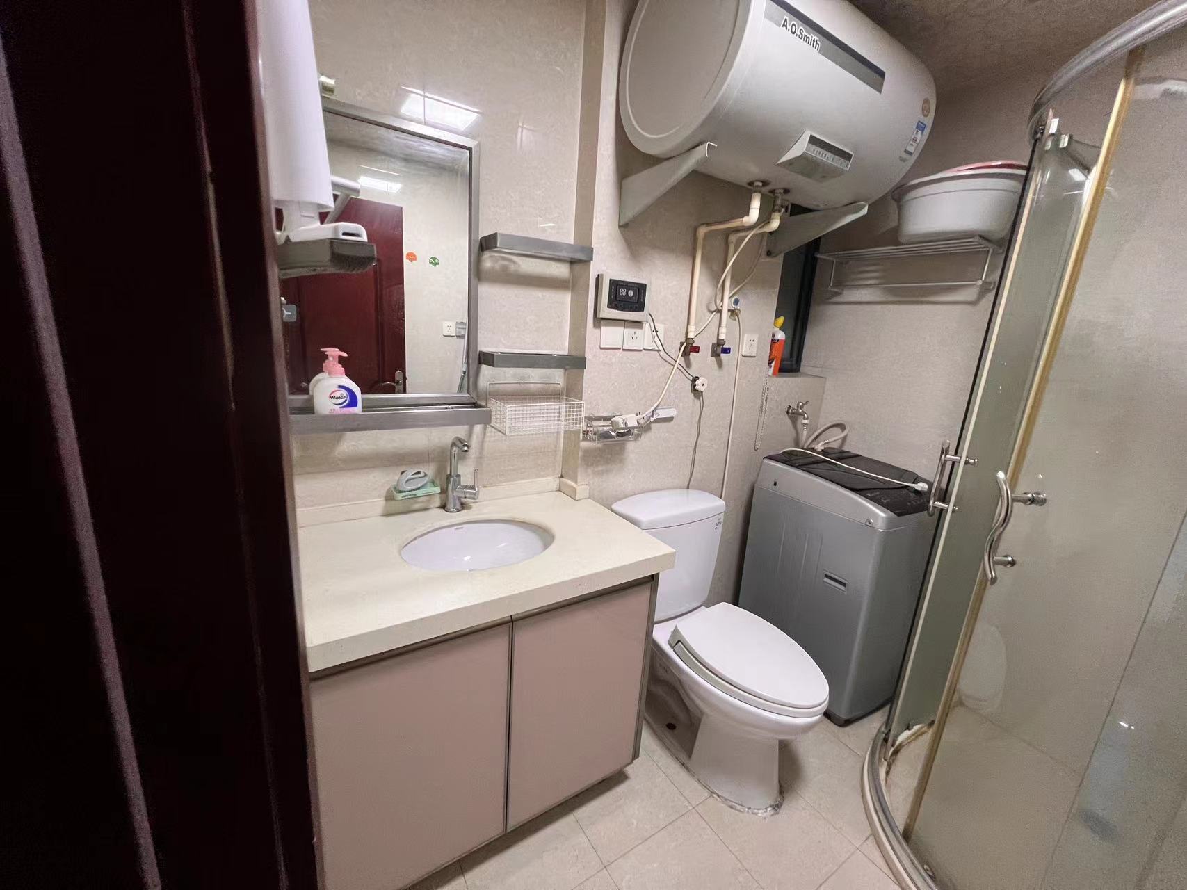 中港城 2室2厅1卫 89m&sup2;