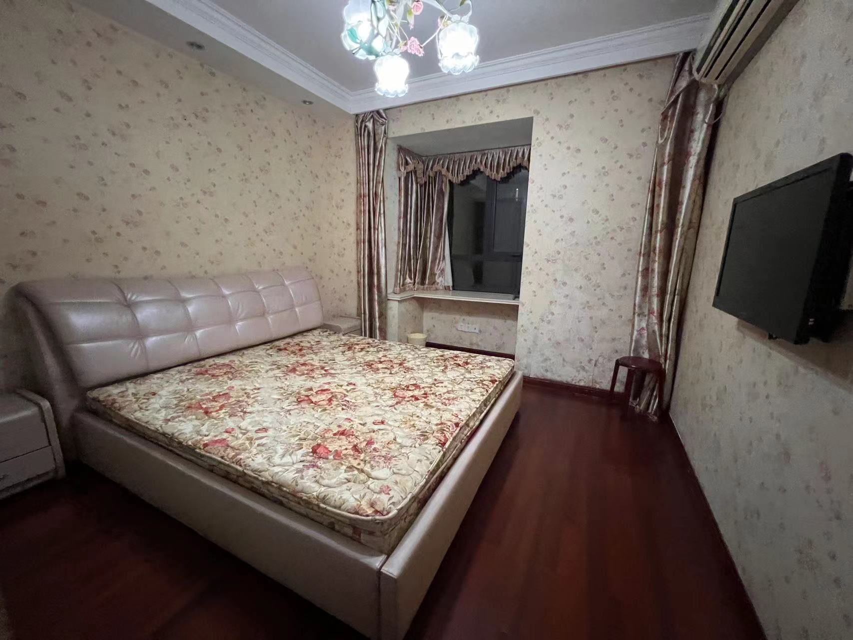 中港城 2室2厅1卫 89m&sup2;