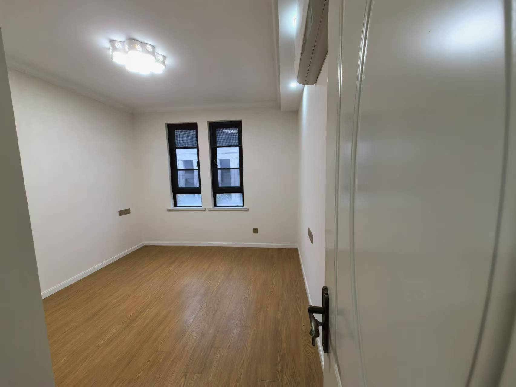 山水壹号 3室2厅1卫 92.00m&sup2;