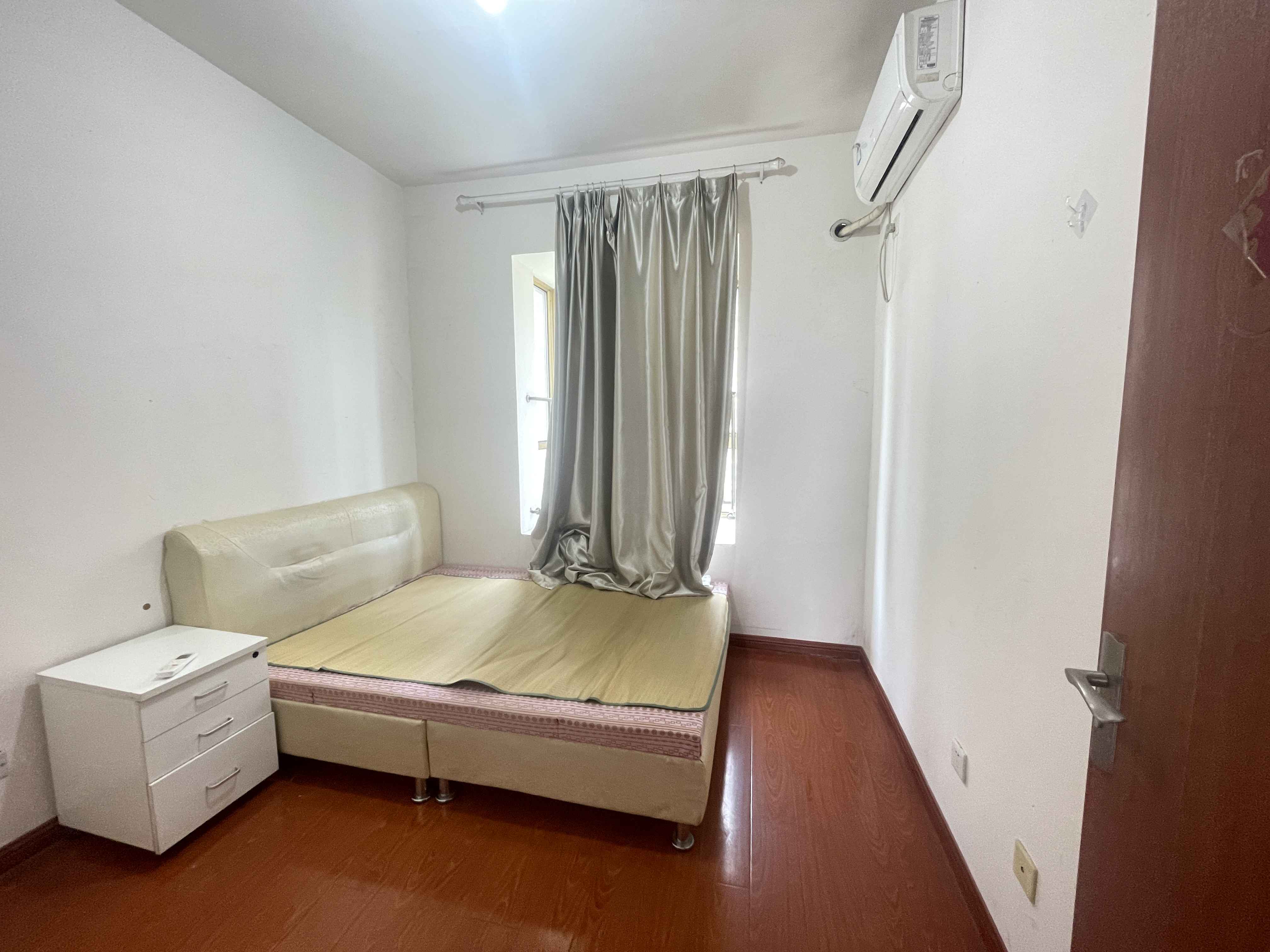 恒盛豪庭 3室2厅2卫 130m&sup2;
