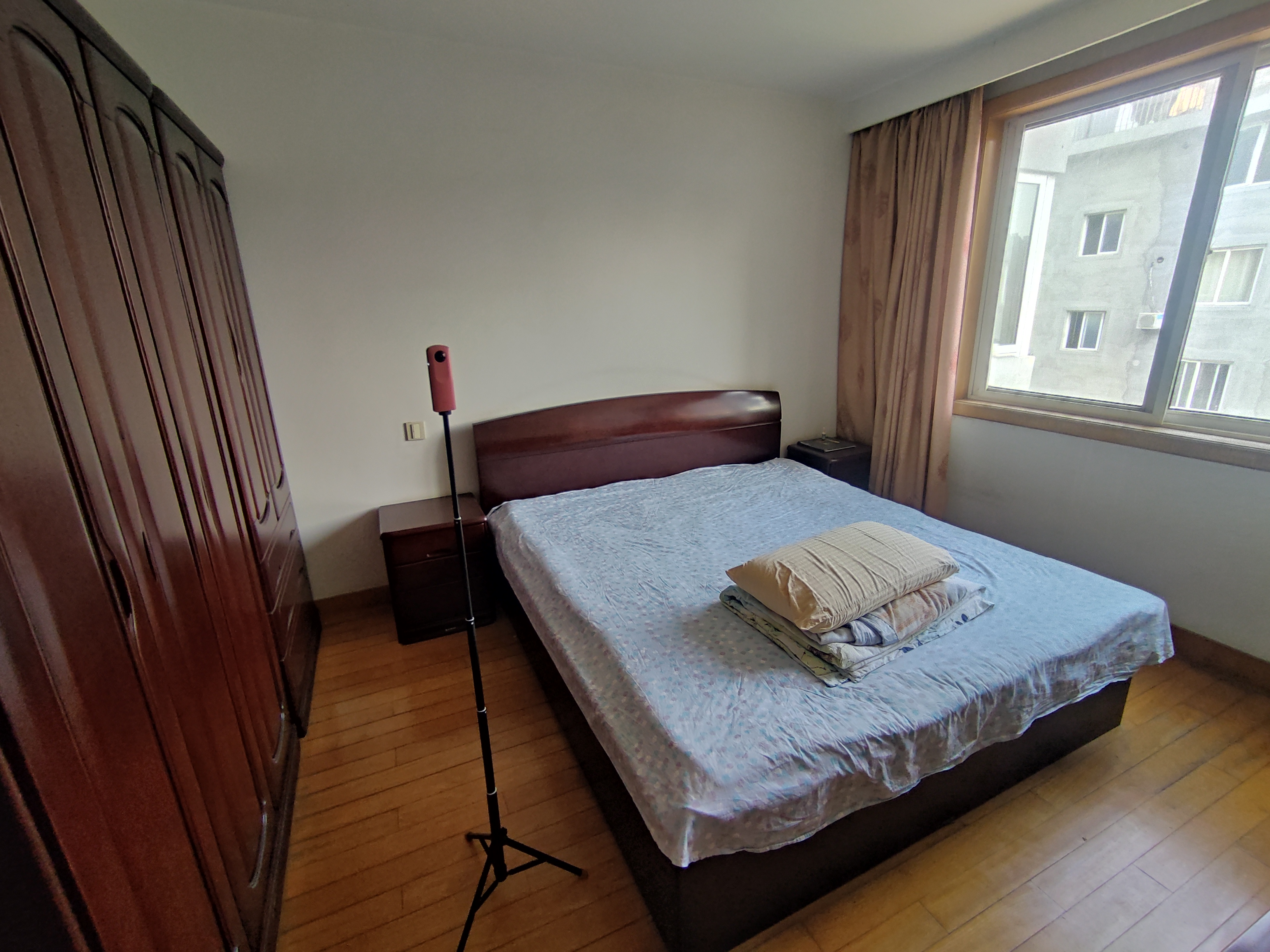 光明东村一期 3室2厅1卫 120m&sup2;