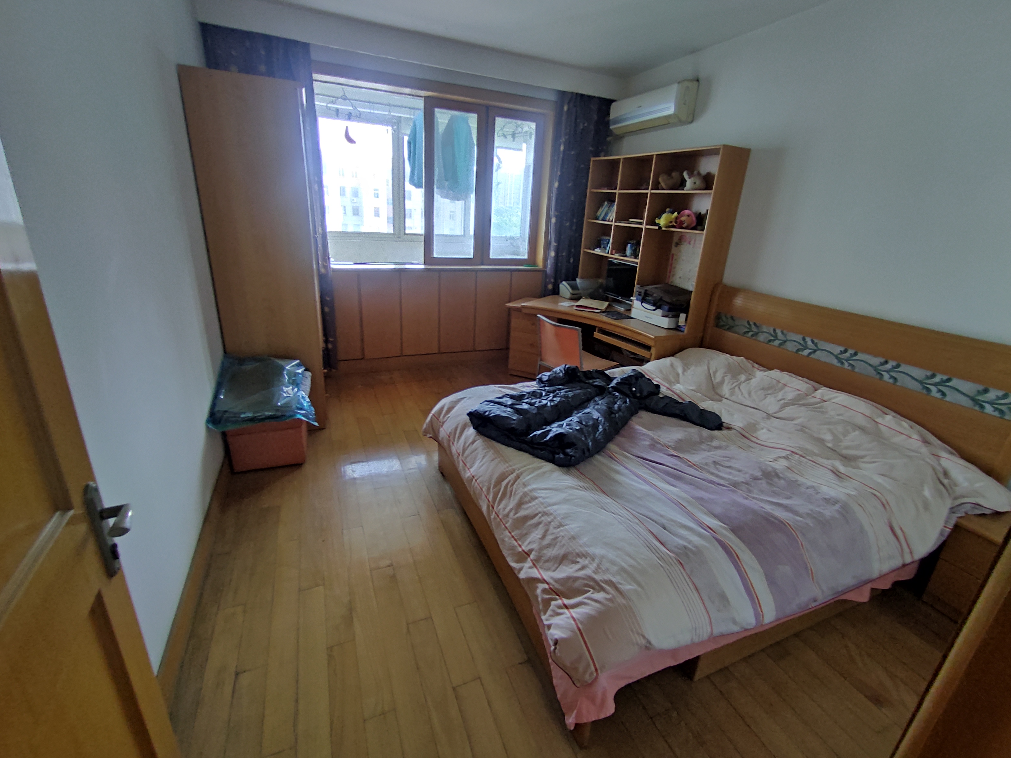 光明东村一期 3室2厅1卫 120m&sup2;