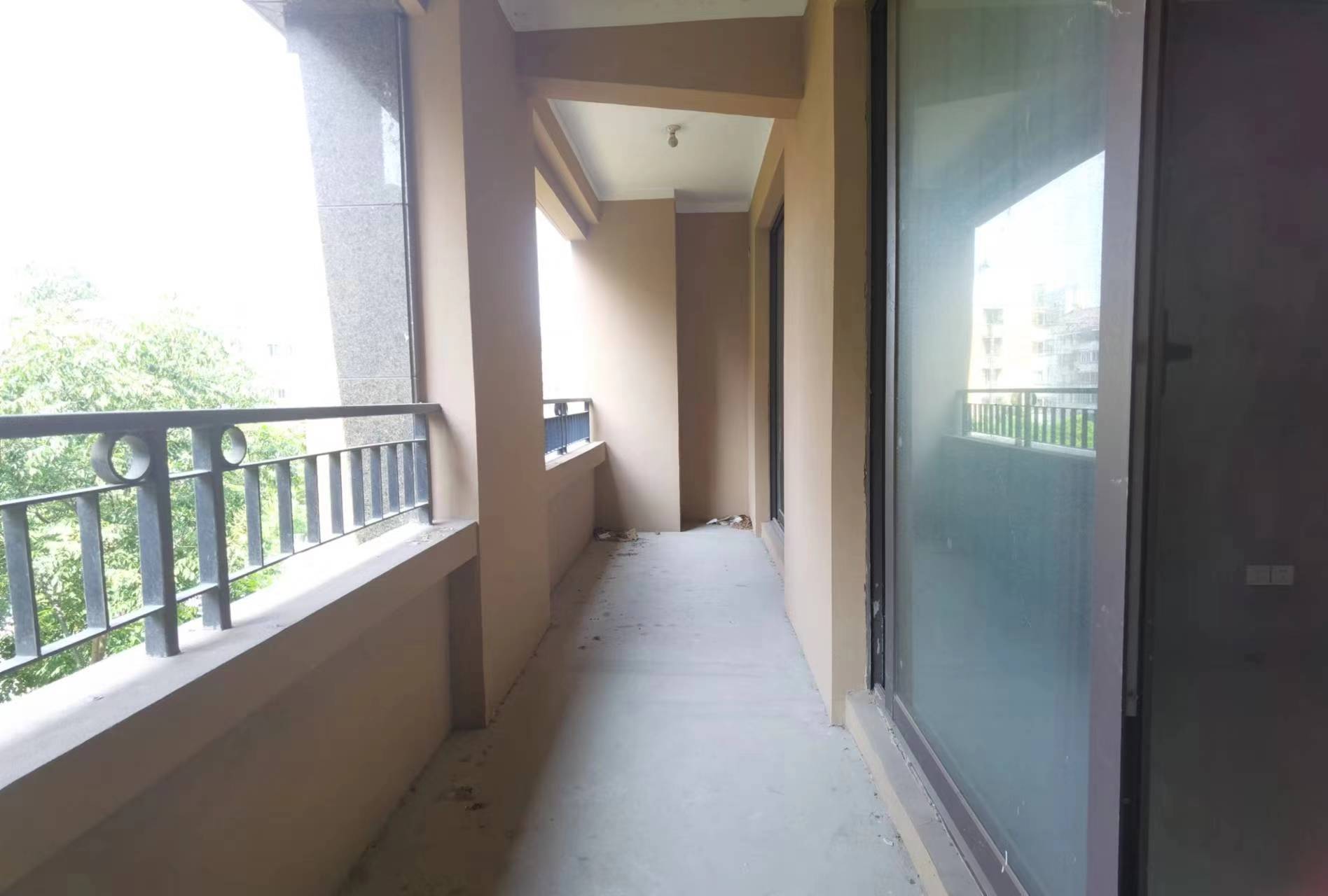 保利香槟国际 4室2厅2卫 139.5m²