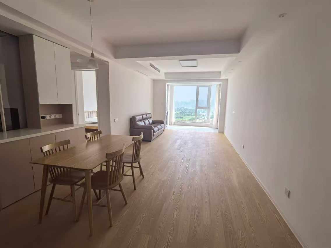 绿地新都会 3室2厅1卫 113m²
