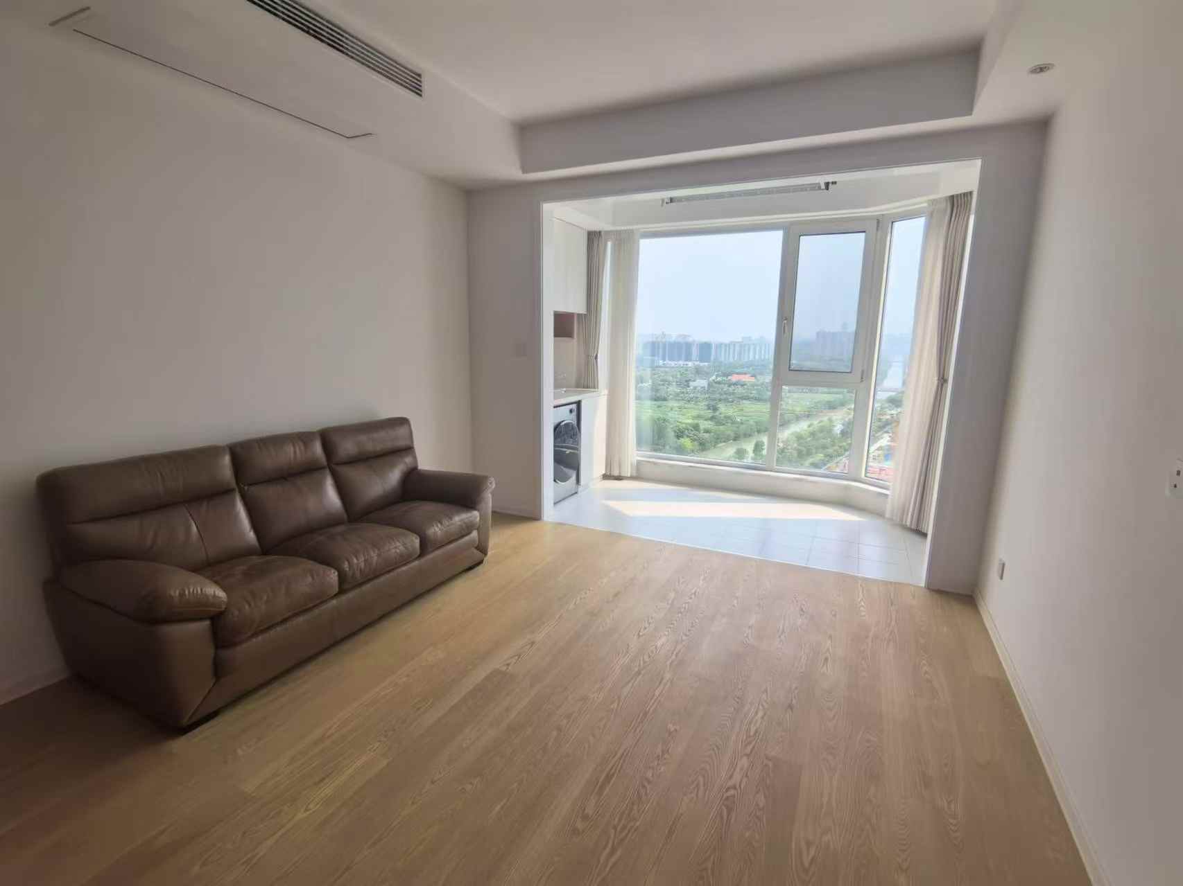 绿地新都会 3室1厅1卫 113m&sup2;