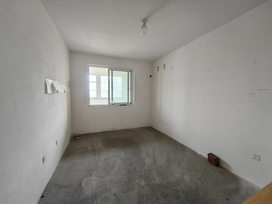 兴和家园 3室2厅1卫 200.00m&sup2;