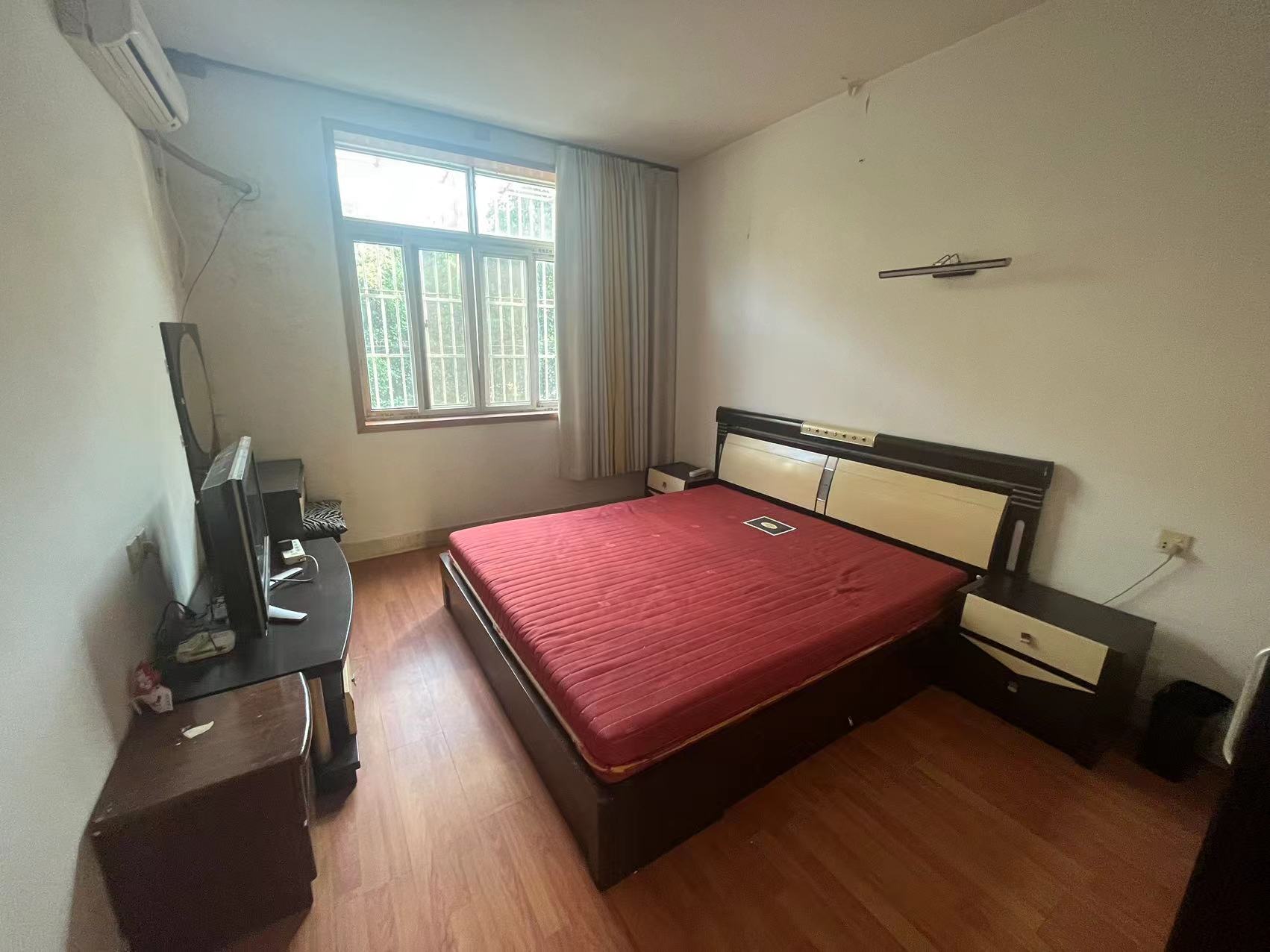 易家桥新村 2室1厅1卫 57m&sup2;