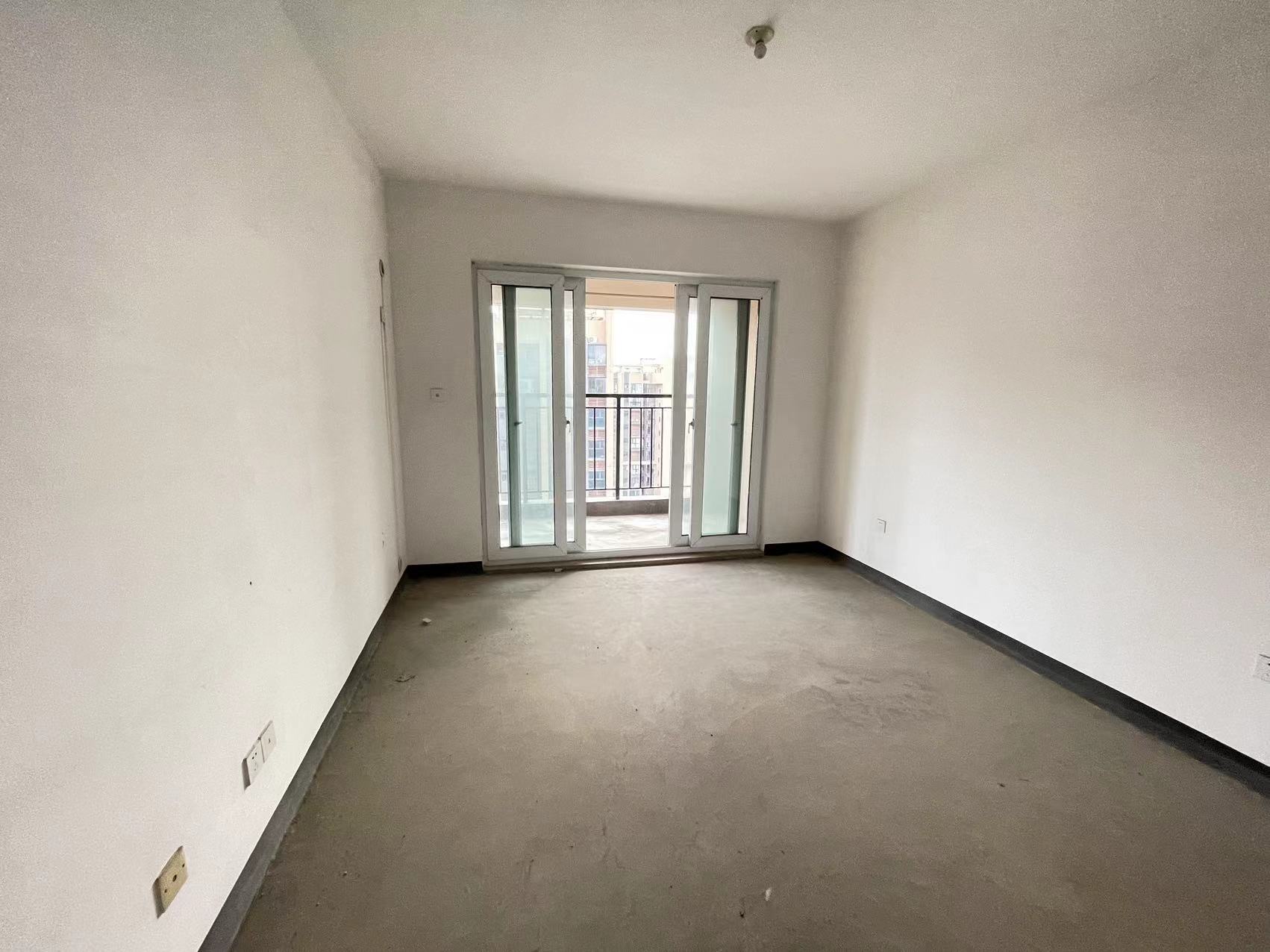 南山国际社区 3室2厅2卫 132m&sup2;