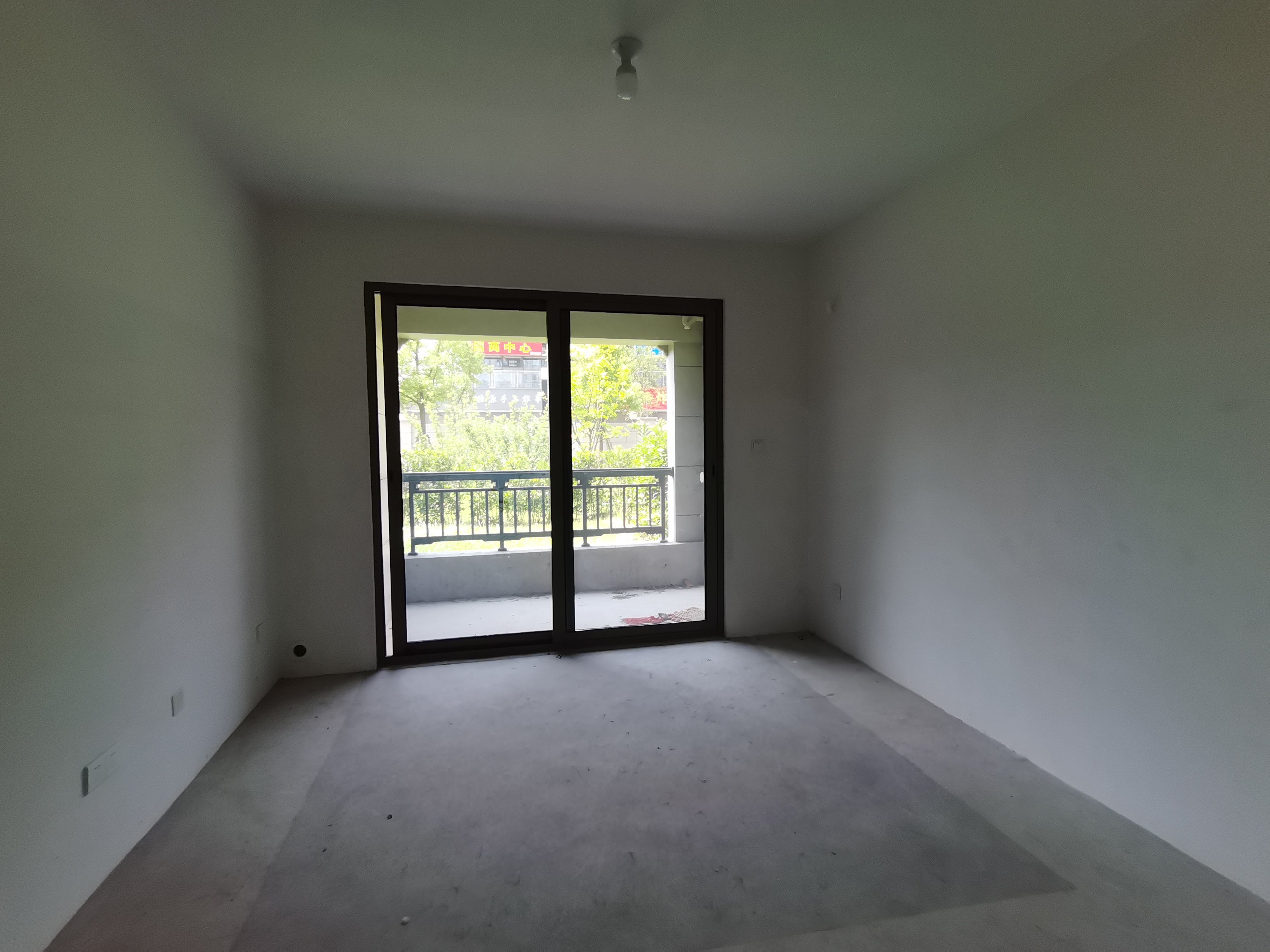 融创荣润&middot;玖樟台 2室2厅1卫 98m&sup2;