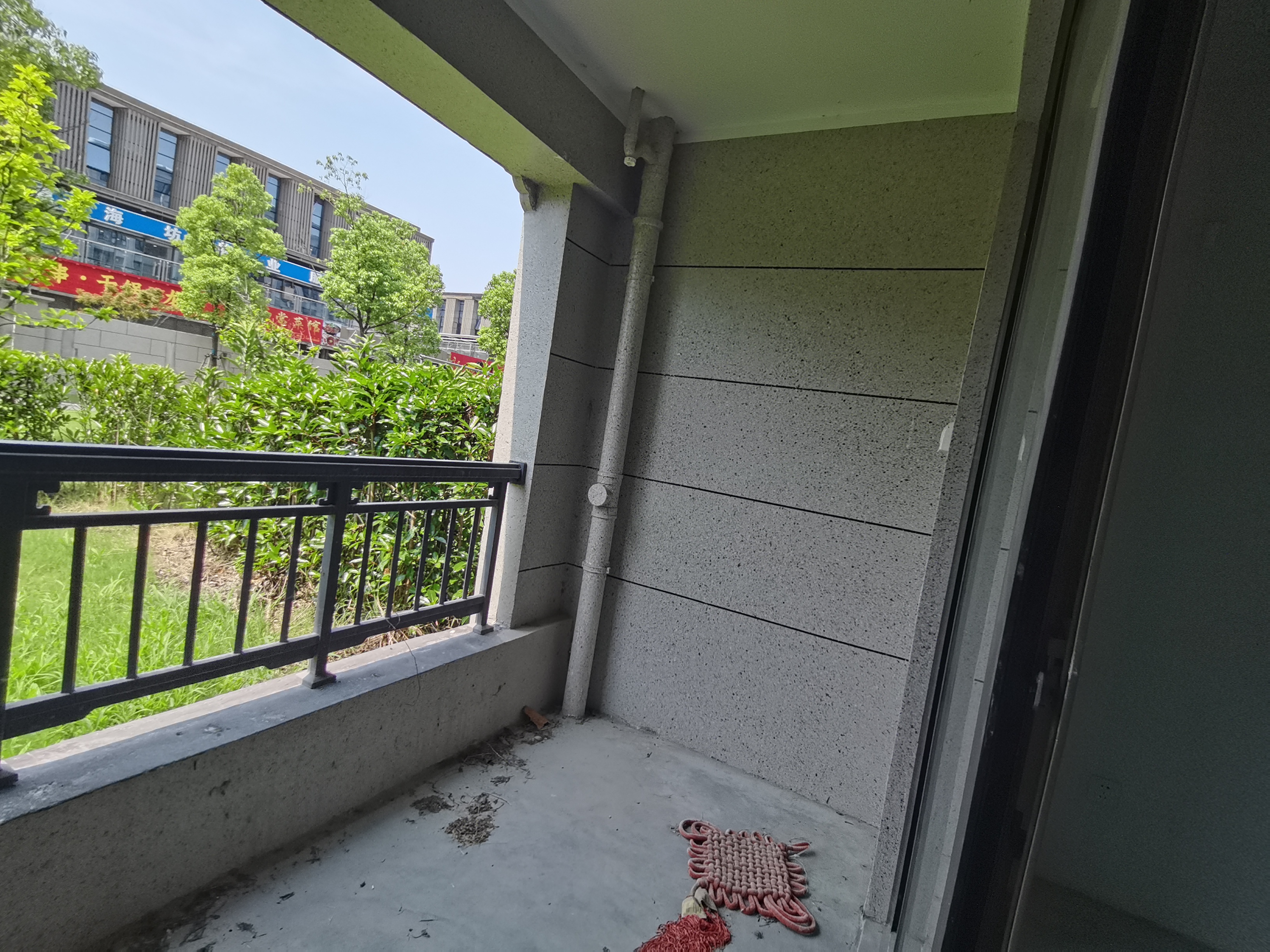 融创荣润&middot;玖樟台 2室2厅1卫 98m&sup2;